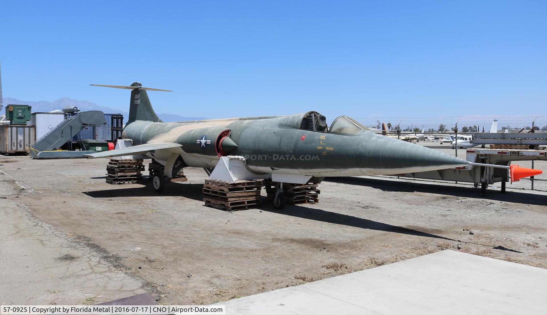 57-0925, 1957 Lockheed F-104C Starfighter C/N 383-1234, F-104C
