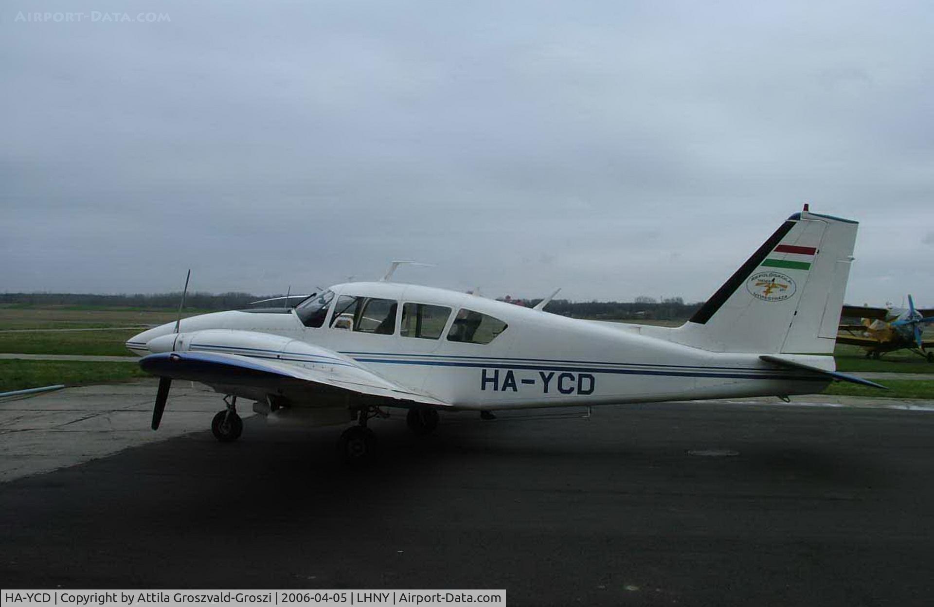 HA-YCD, 1971 Piper PA-23-250 Aztec E C/N 27-4700, Nyíregyháza Airport, Hungary
