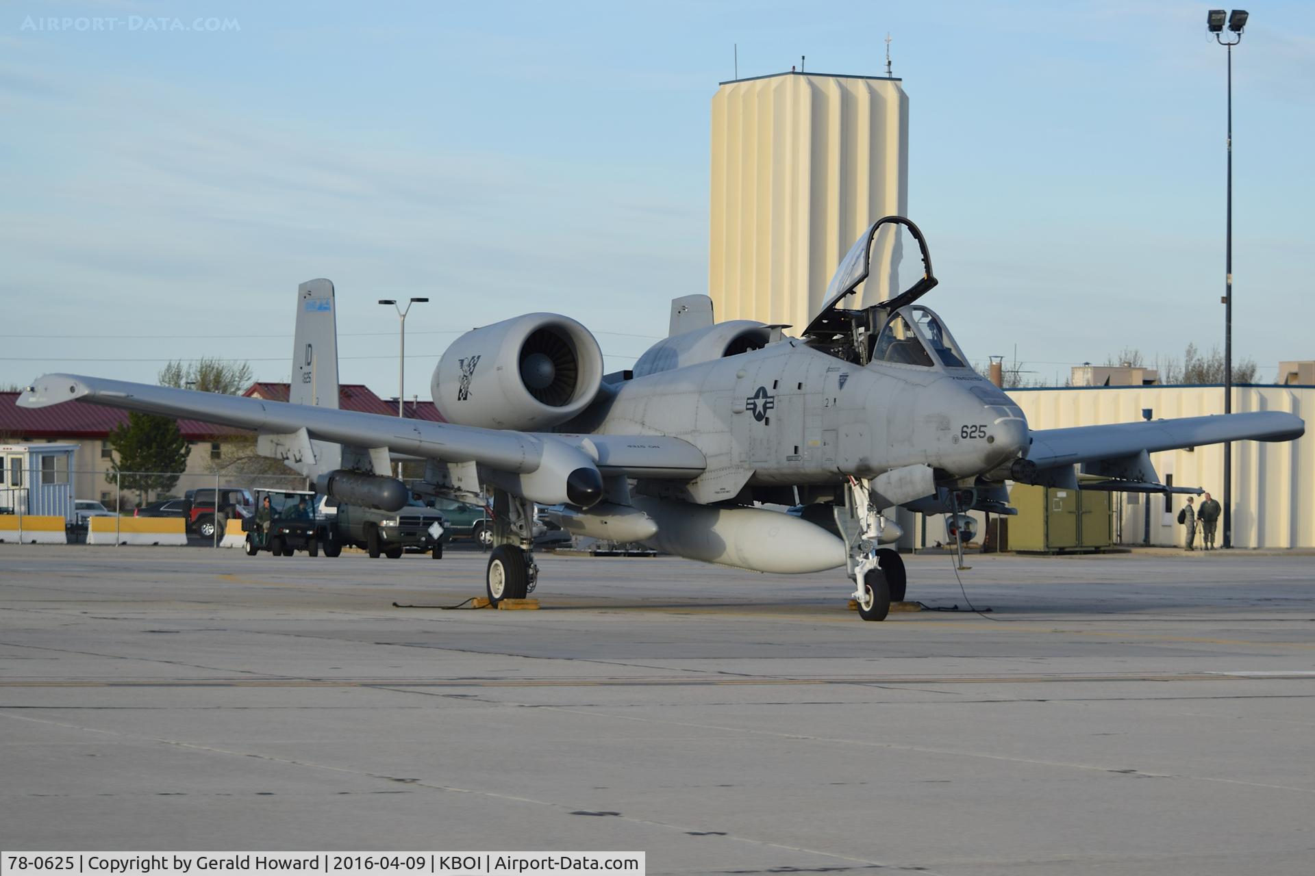 78-0625, 1978 Fairchild Republic A-10C Thunderbolt II C/N A10-0245, Parked on Idaho ANG ramp just prior to leaving for 6 month Middle East deployment. Note long range center line tank. 190th Fighter Sq., 124th Fighter Wing, Idaho ANG.