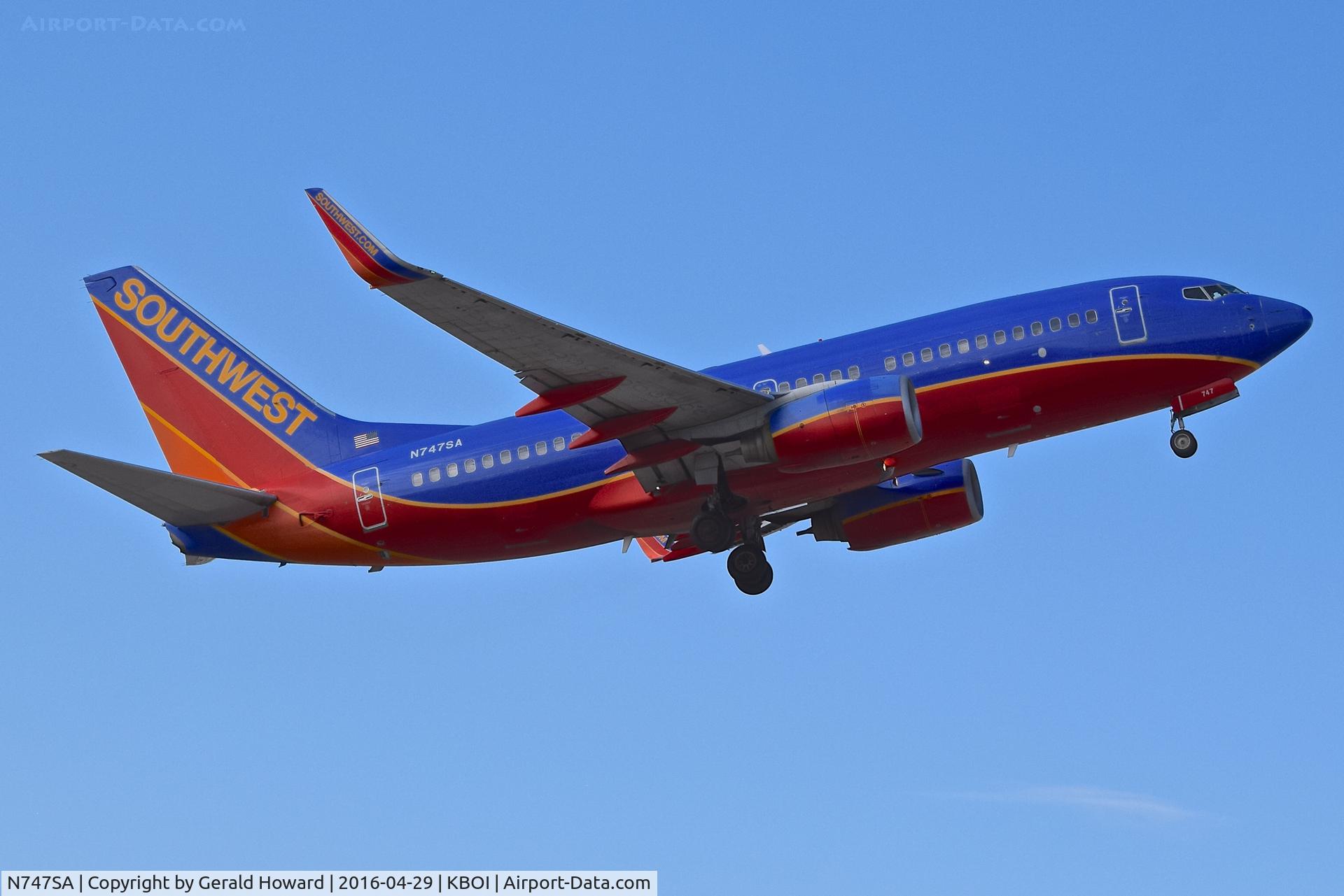 N747SA, 1999 Boeing 737-7H4 C/N 29799, Departing RWY 28R.