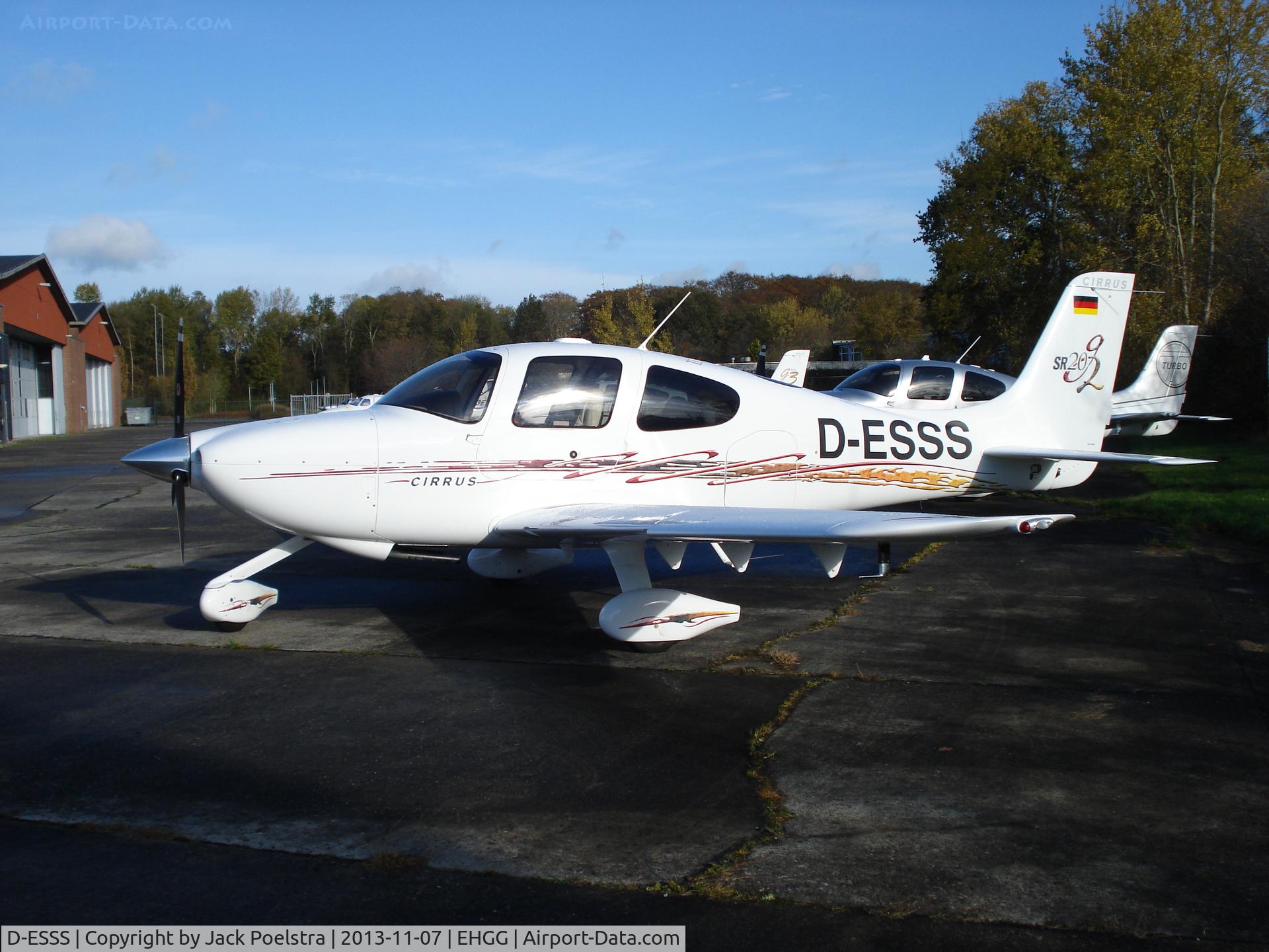D-ESSS, 2007 Cirrus SR20 G2 C/N 1807, D-ESSS on ramp of General Enterprise
