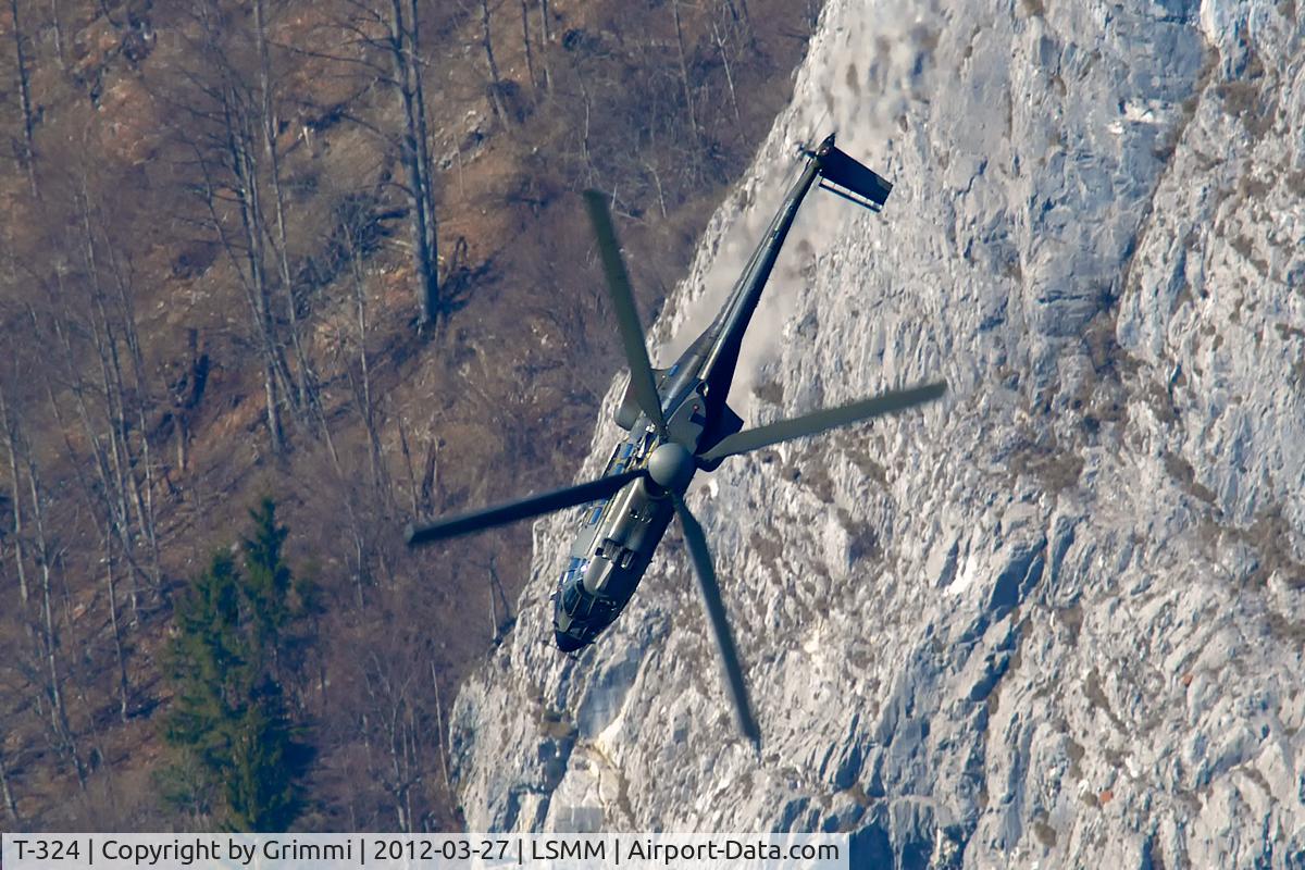 T-324, 1993 Aerospatiale AS-332M1 Super Puma C/N 2364, Swiss Super Puma Display Team does'nt know Isaac Newton's law of universal gravitation ;)