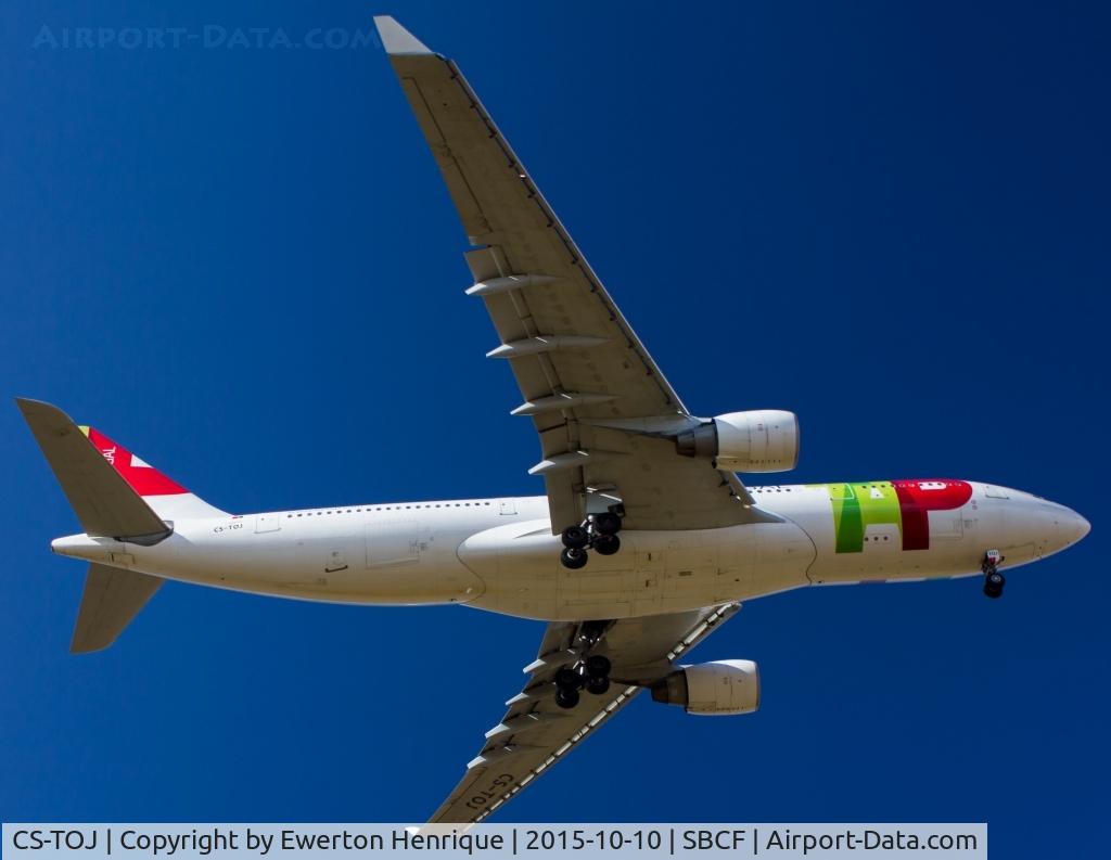 CS-TOJ, 1998 Airbus A330-223 C/N 223, Tap in final SBCF
