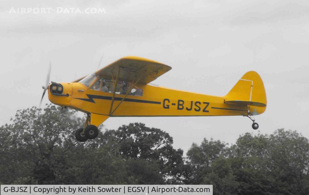 G-BJSZ, 1944 Piper L-4H Grasshopper (J3C-65D) C/N 11874, Visiting aircraft