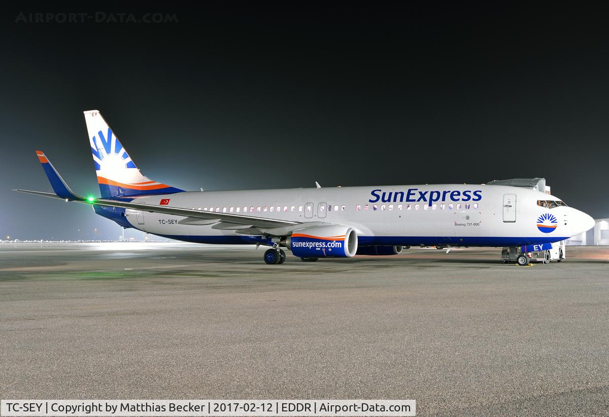 TC-SEY, 2016 Boeing 737-8HC C/N 61182, TC-SEY
