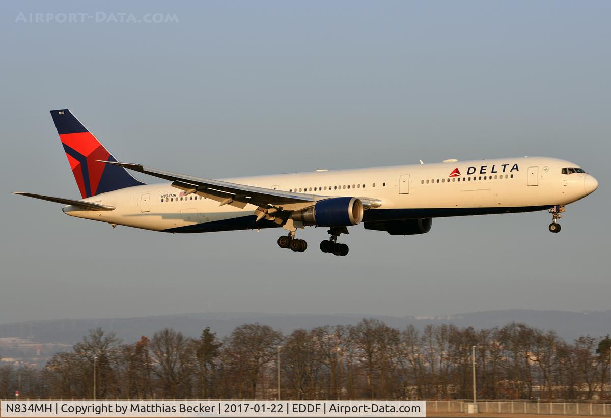 N834MH, 2000 Boeing 767-432/ER C/N 29707, N834MH