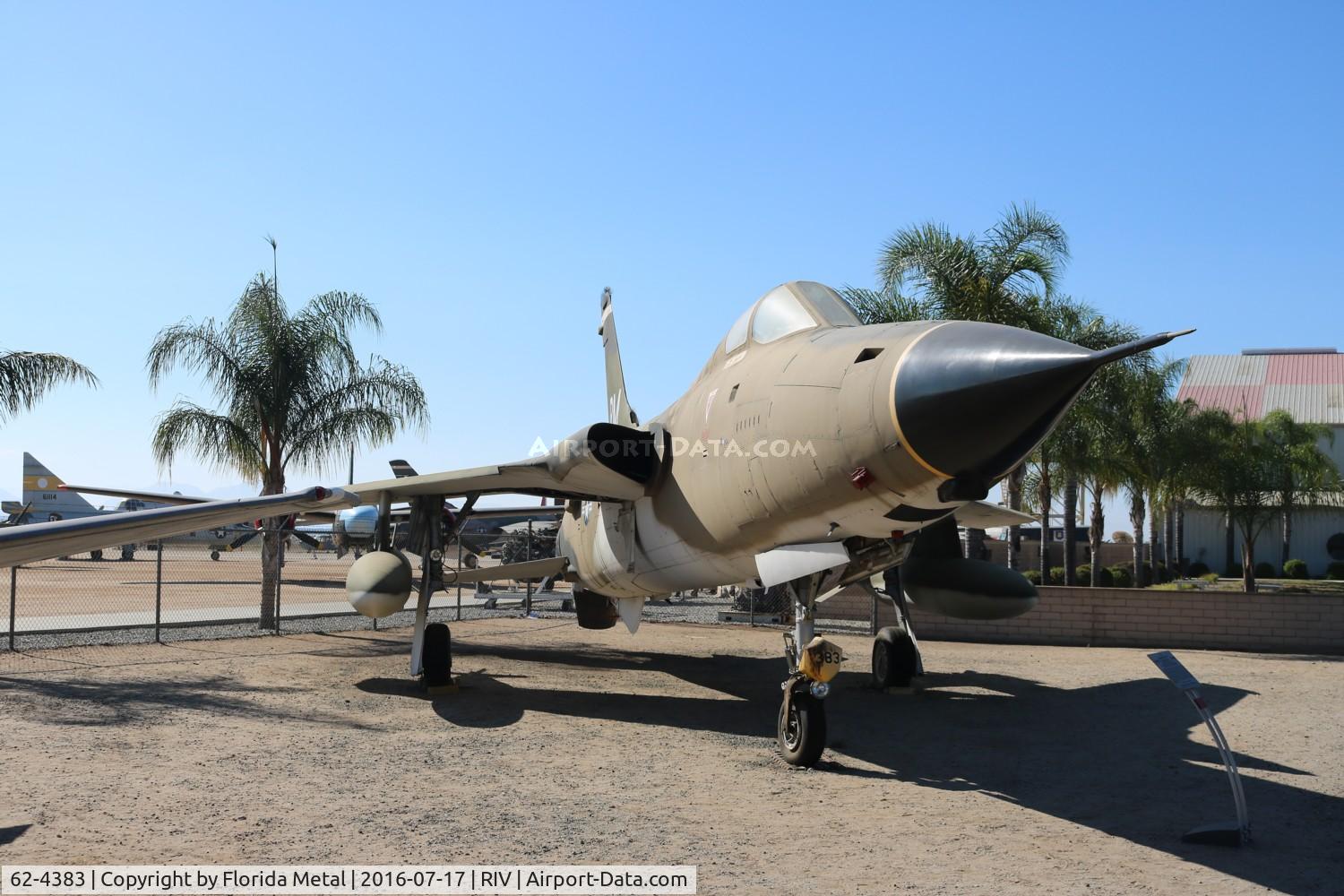 62-4383, 1962 Republic F-105D Thunderchief C/N D582, F-105D