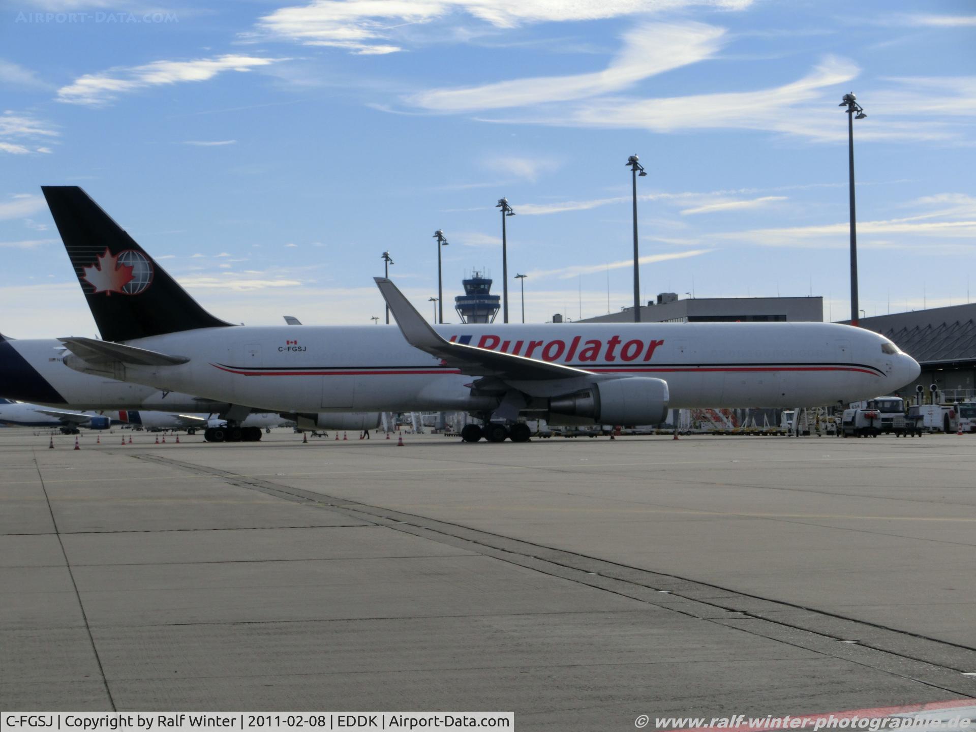C-FGSJ, 1993 Boeing 767-39H C/N 26256, Boeing 767-39HER.BCF(W) - W8 JJT CargoJet Airways 'Purolator' - 26256 - C-FGSJ - 08.11.2015 - CGN