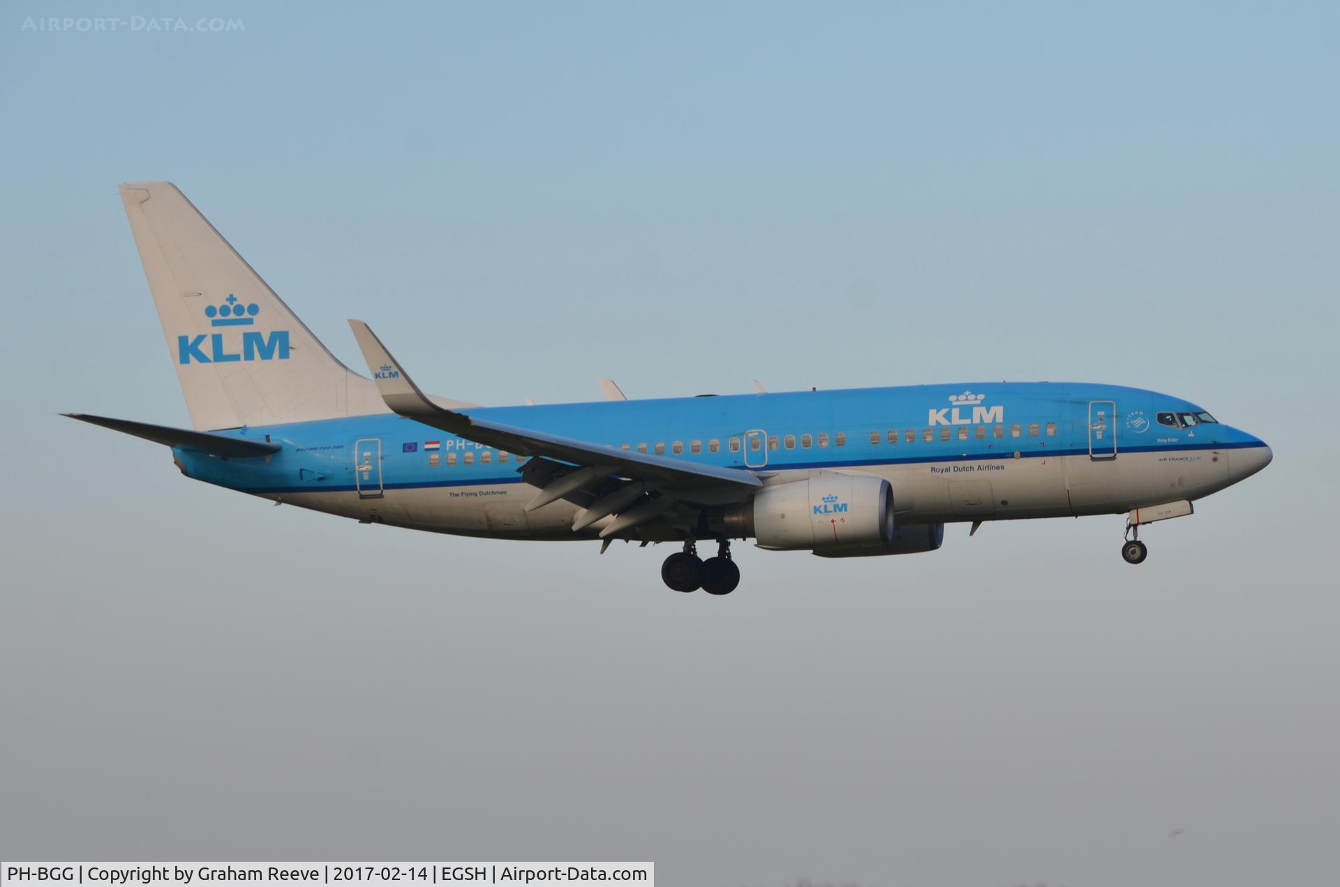 PH-BGG, 2009 Boeing 737-7K2 C/N 30367, Landing at Norwich.
