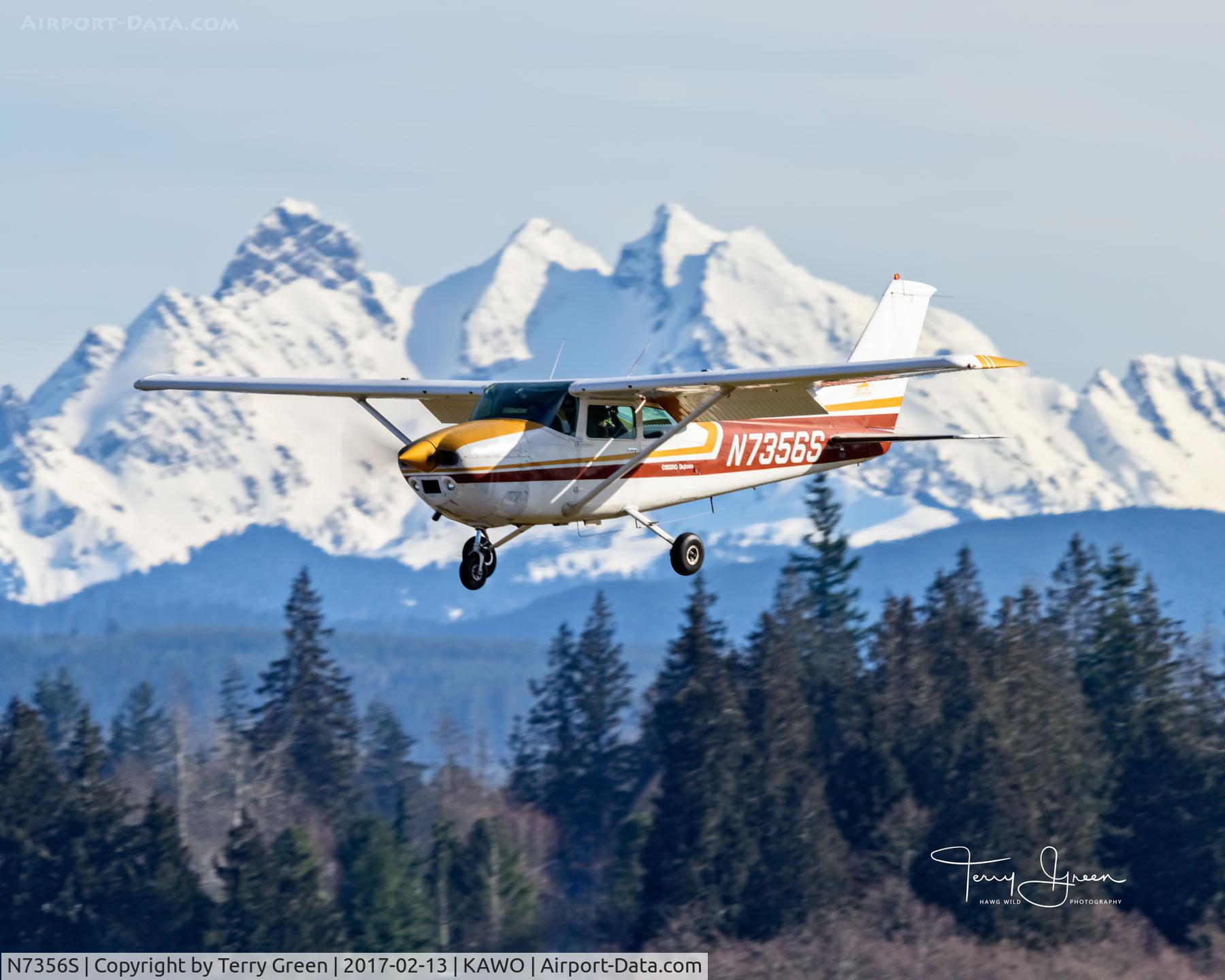 N7356S, 1976 Cessna 182P Skylane C/N 18265147, KAWO