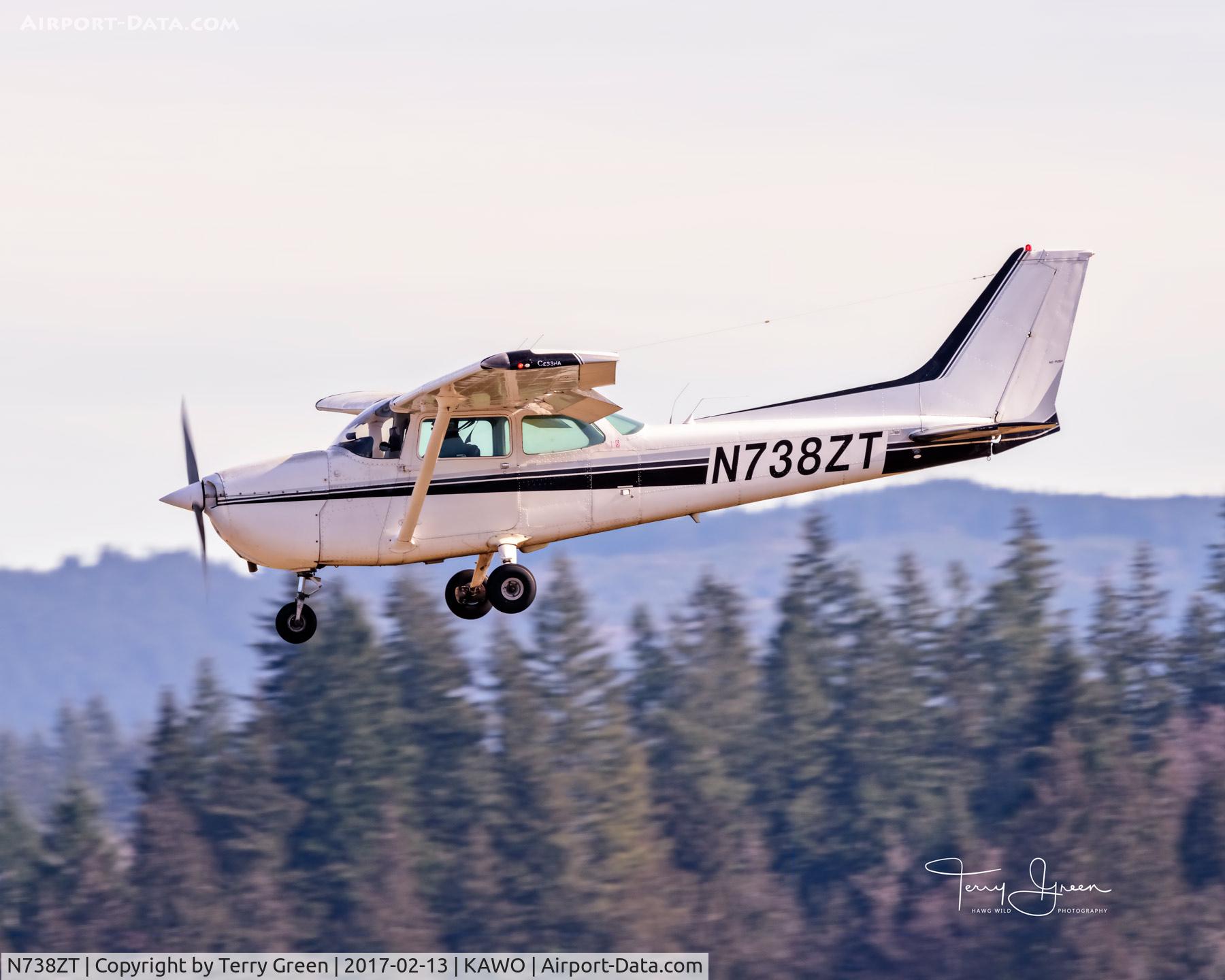 N738ZT, 1978 Cessna 172N C/N 17270372, KAWO