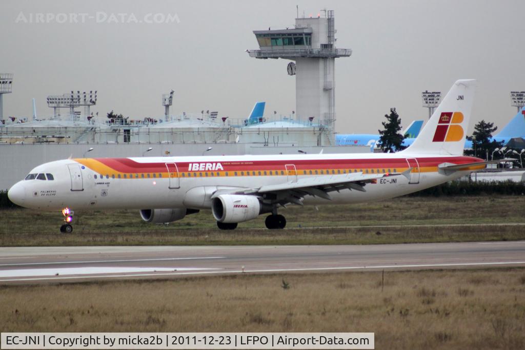 EC-JNI, 2004 Airbus A321-211 C/N 2270, Taxiing