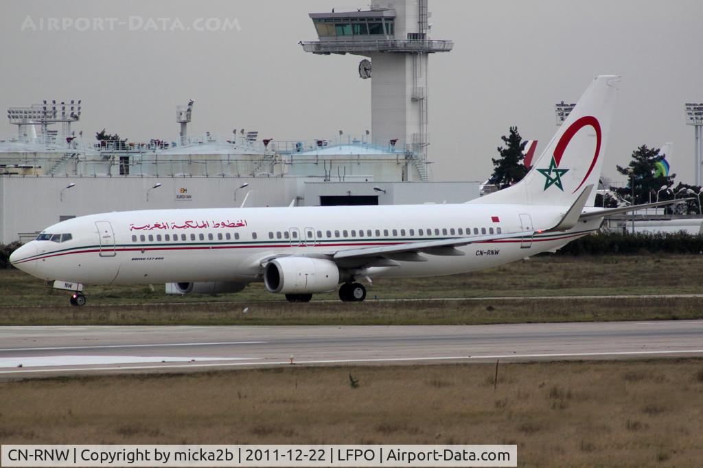 CN-RNW, 2002 Boeing 737-8B6 C/N 33057, Taxiing. Scrapped in april 2023.