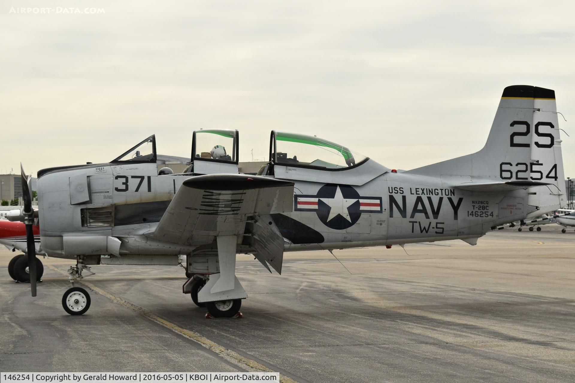 146254, 1957 North American T-28C Trojan Trojan C/N 252-17, Landed at BOI for a quick gas & go.