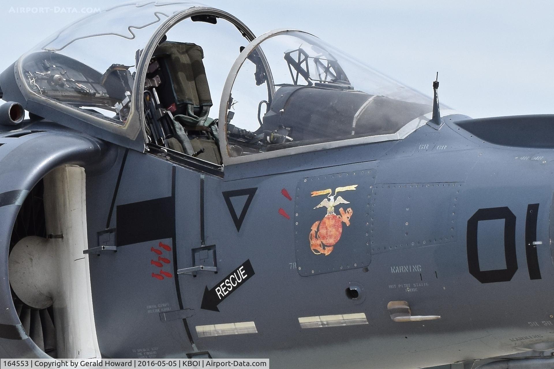 164553, McDonnell Douglas AV-8B+ Harrier II C/N 238, VMA-211 “Avengers”, MCAS Yuma, AZ. Looks like this aircraft might have had some action.