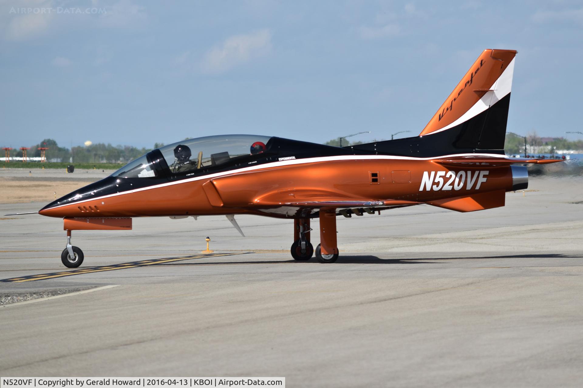N520VF, 1999 Viper Aircraft Viperjet C/N 0001, Taxi to RWY 10L.