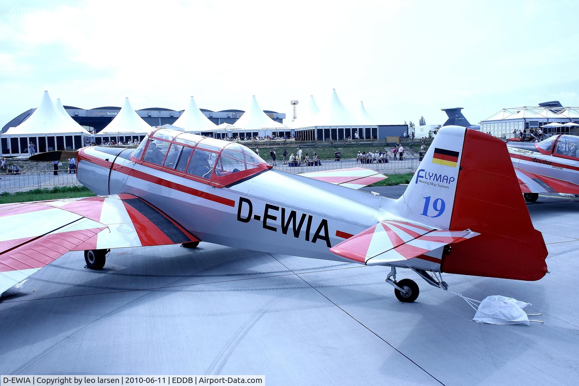 D-EWIA, 1960 Zlin Z-226T Trener 6 C/N 353, Berlin Air Show 11.6.2010