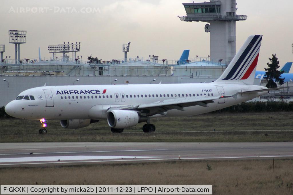 F-GKXK, 2003 Airbus A320-214 C/N 2140, Taxiing. Scrapped in January 2022.