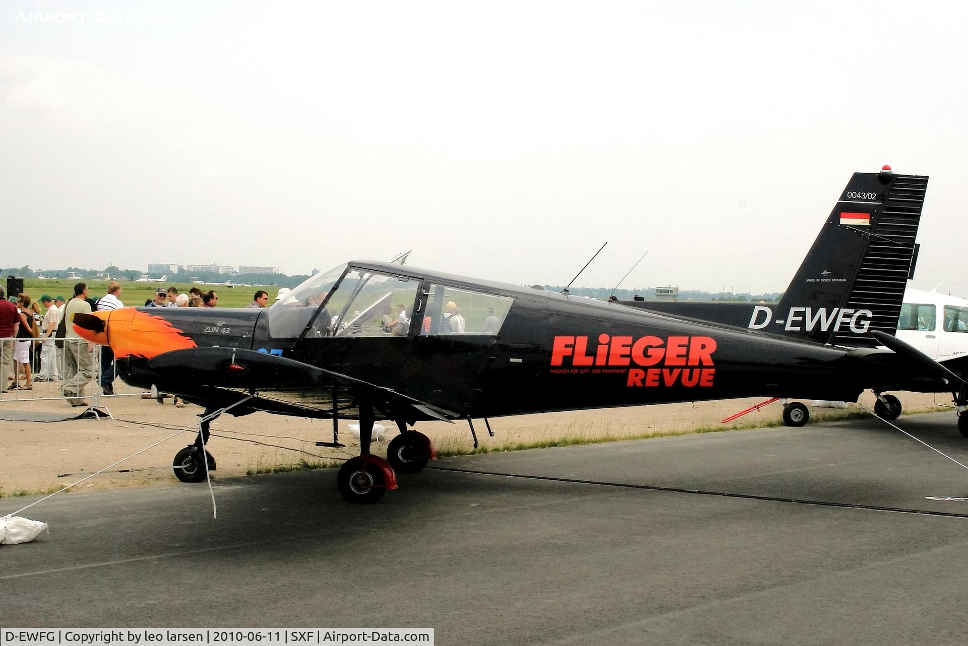 D-EWFG, 1974 Zlin Z-43 C/N 0043/02, Berlin Air Show 11.6.2010