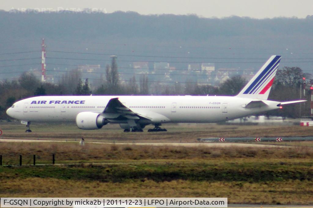 F-GSQN, 2006 Boeing 777-328/ER C/N 32960, Take off