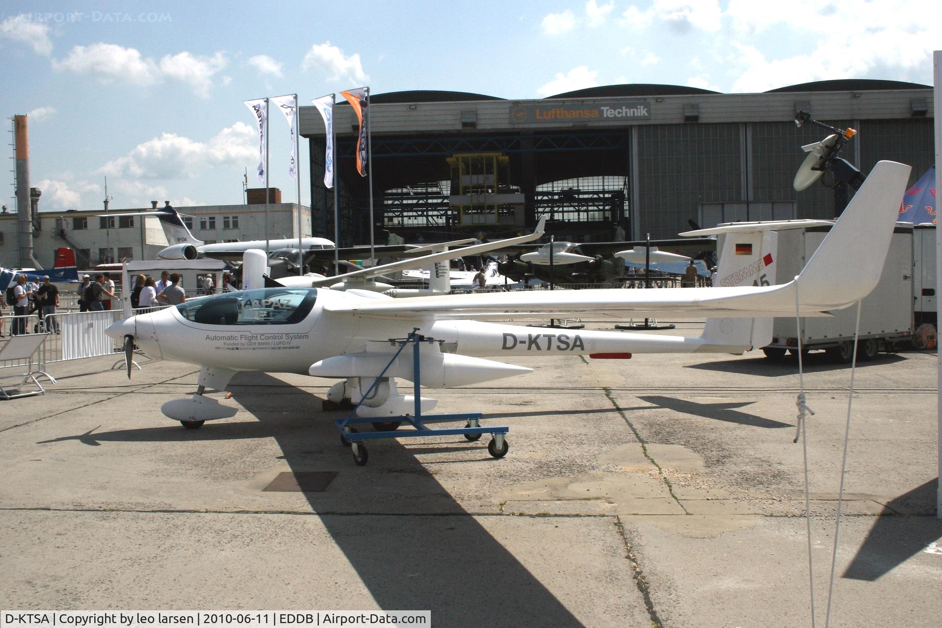 D-KTSA, Stemme S-6 C/N 001, Berlin Air Show 11.6.2010