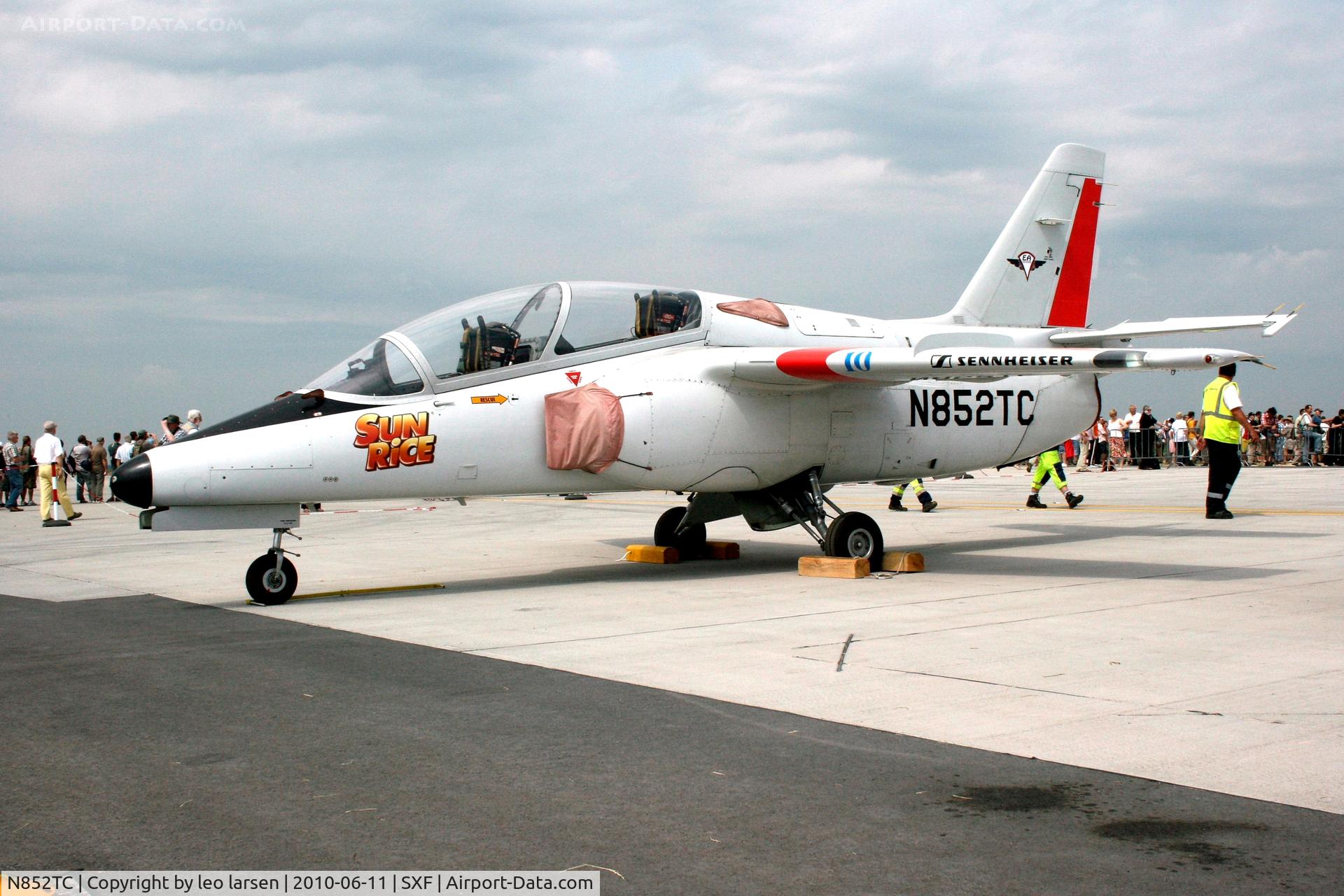 N852TC, 1985 SIAI-Marchetti S-211 C/N 017/03-003, Berlin Air Show 11.6.2010
