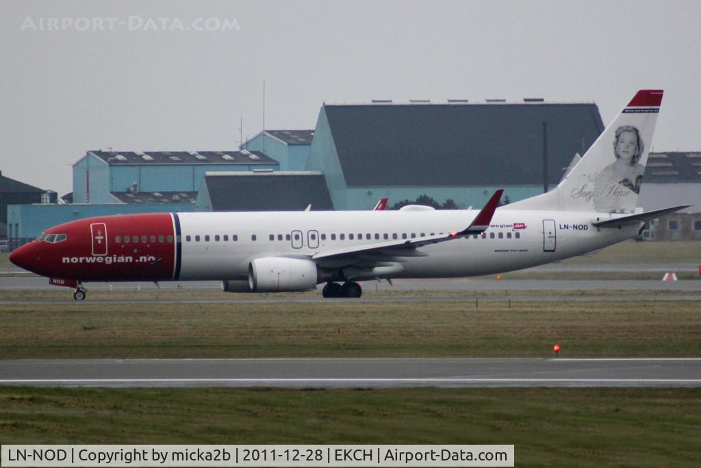 LN-NOD, 2008 Boeing 737-8Q8 C/N 35280, Taxiing