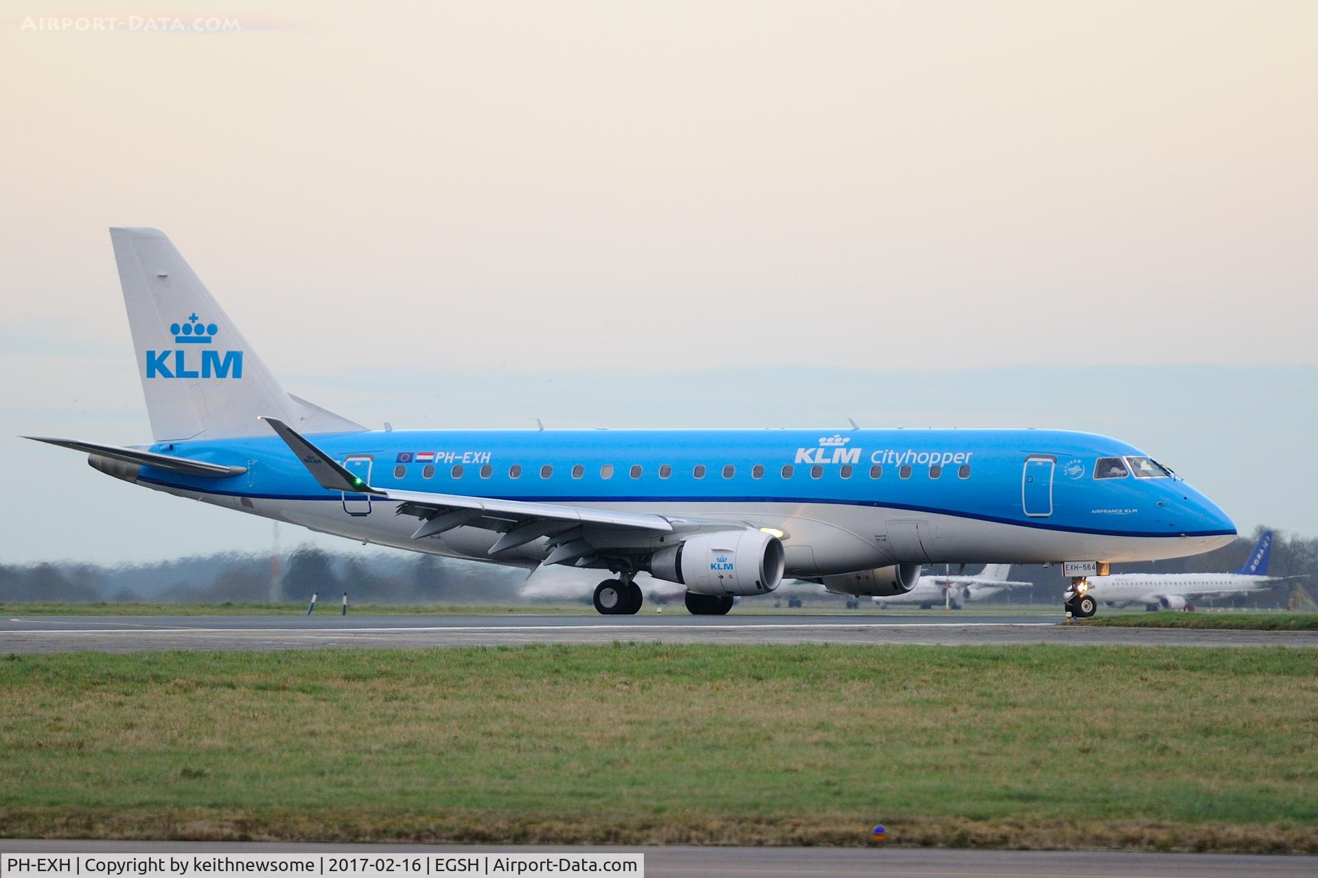 PH-EXH, 2016 Embraer 175STD (ERJ-170-200) C/N 17000564, KLM 1511 arriving.