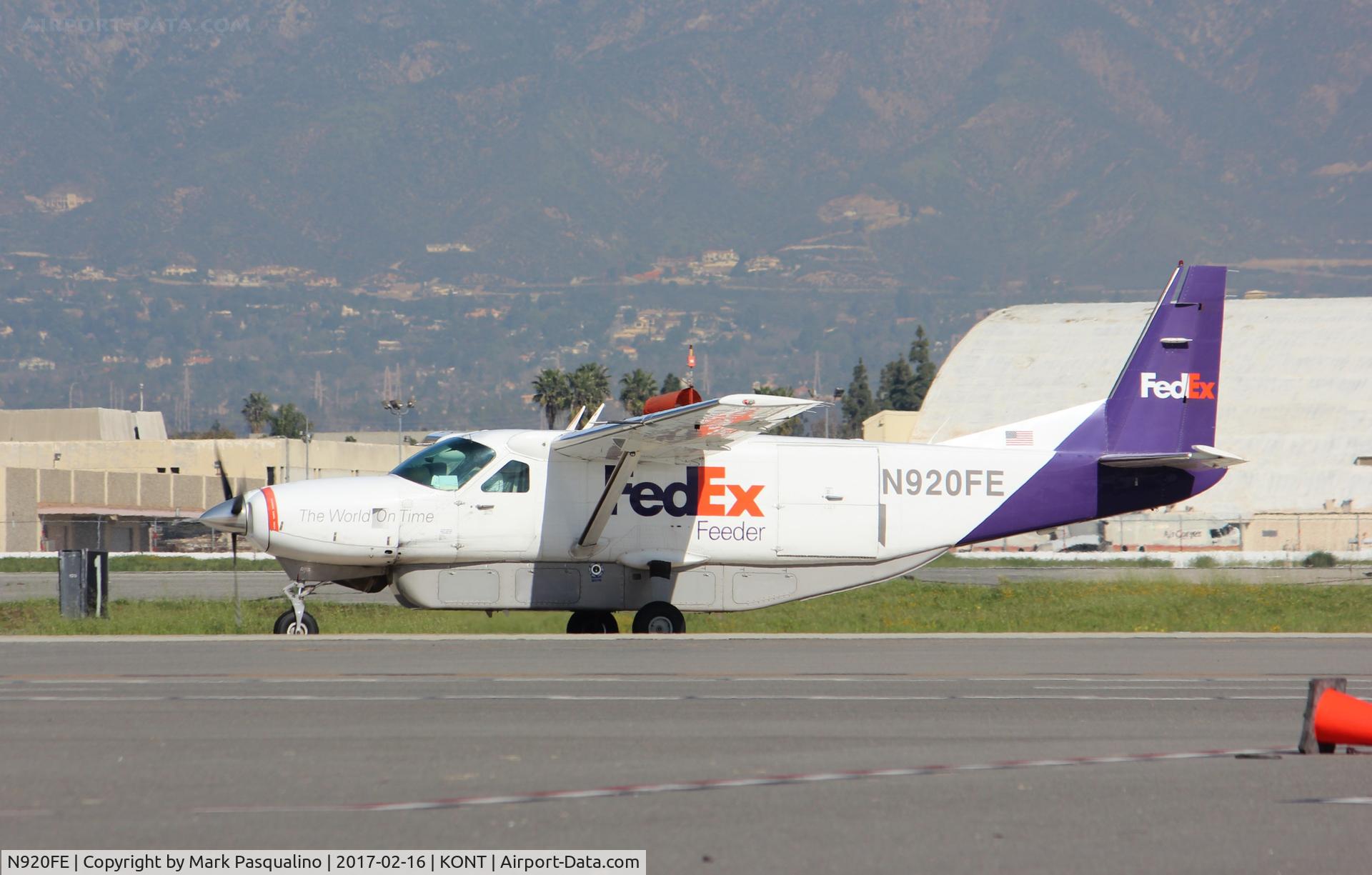 N920FE, Cessna 208B C/N 208B0020, Cessna 208B