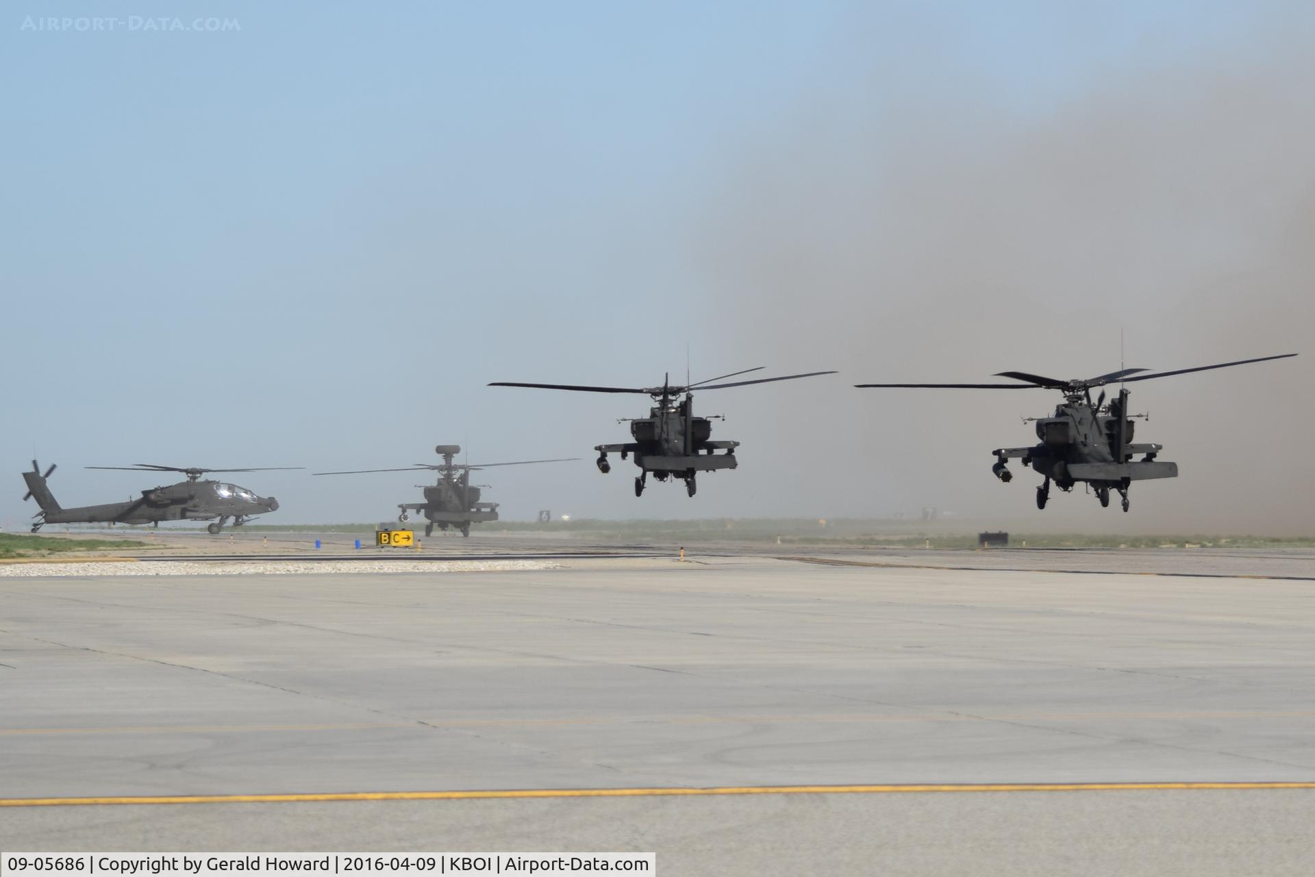 09-05686, 2009 Boeing AH-64D Longbow Apache C/N PVD686, Kicking up some dust before departure. 1-183rd AVN BN, Idaho Army National Guard.