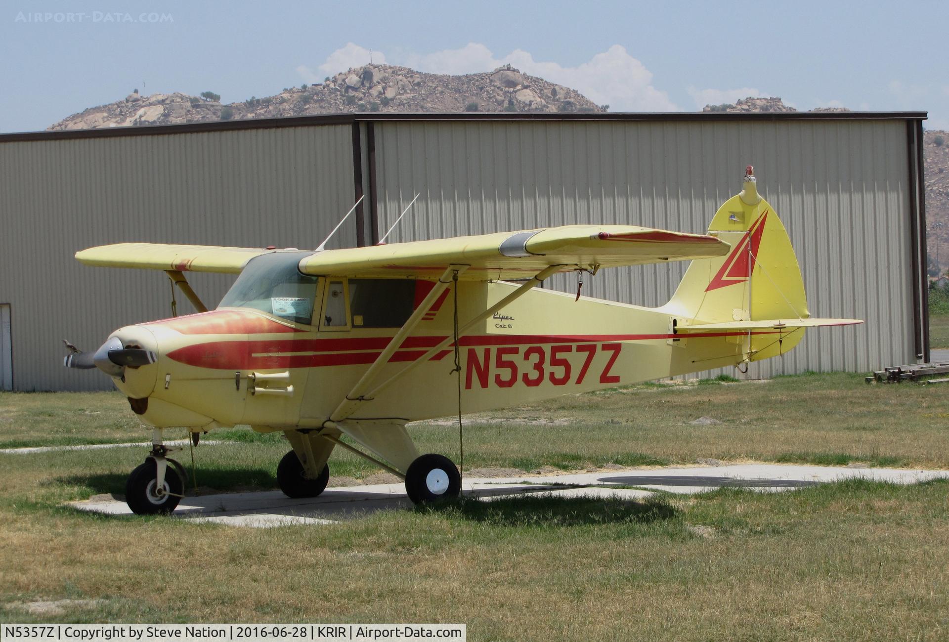 N5357Z, 1961 Piper PA-22-108 Colt C/N 22-9083, Locally-based 1961 Piper PA-22-108 @ iconic Flabob Airport, Riverside, CA with Mt. Rubidoux peeking over the hangar (was 102F day on the tarmac)