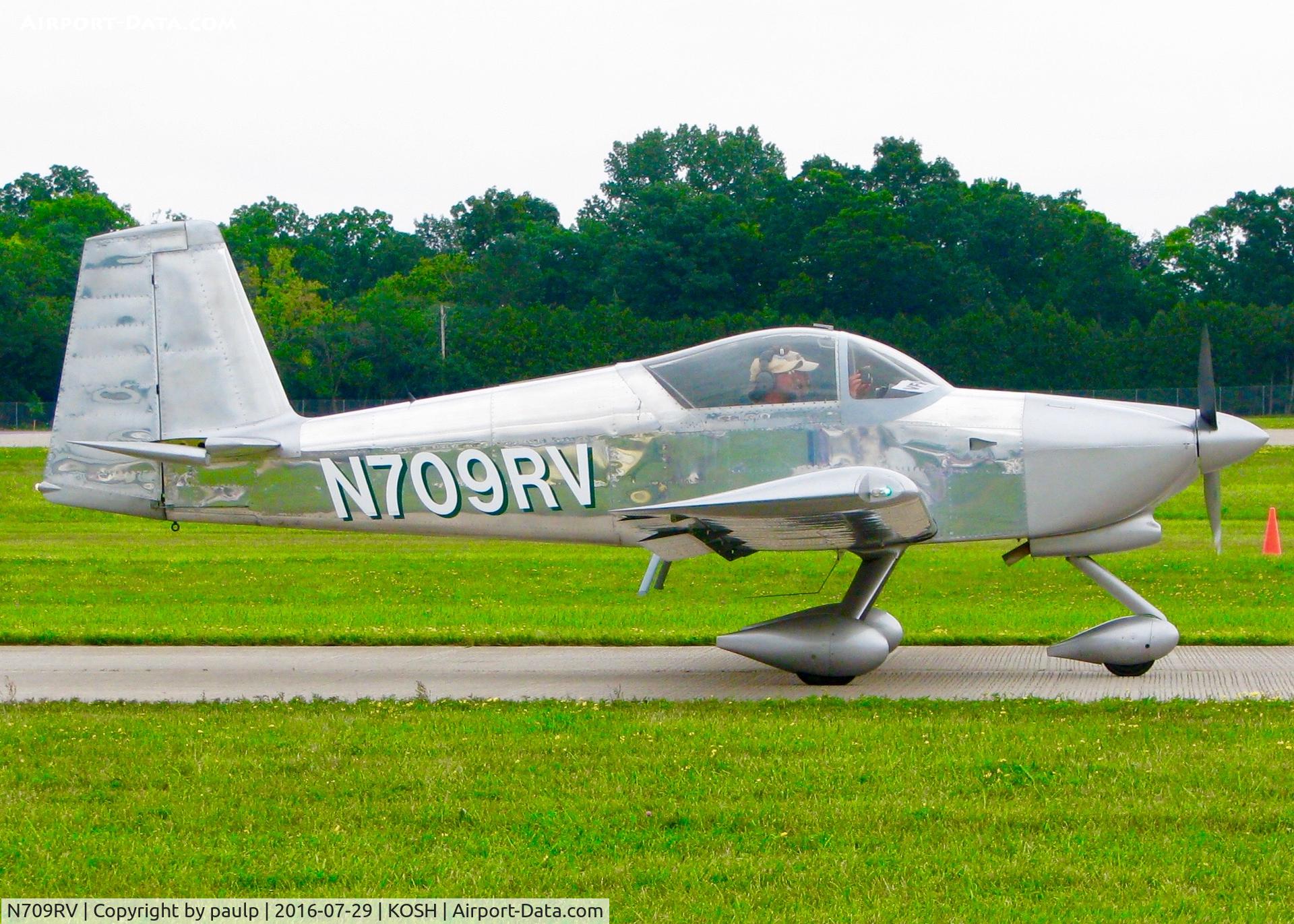 N709RV, Vans RV-9A C/N 90054, At Oshkosh.