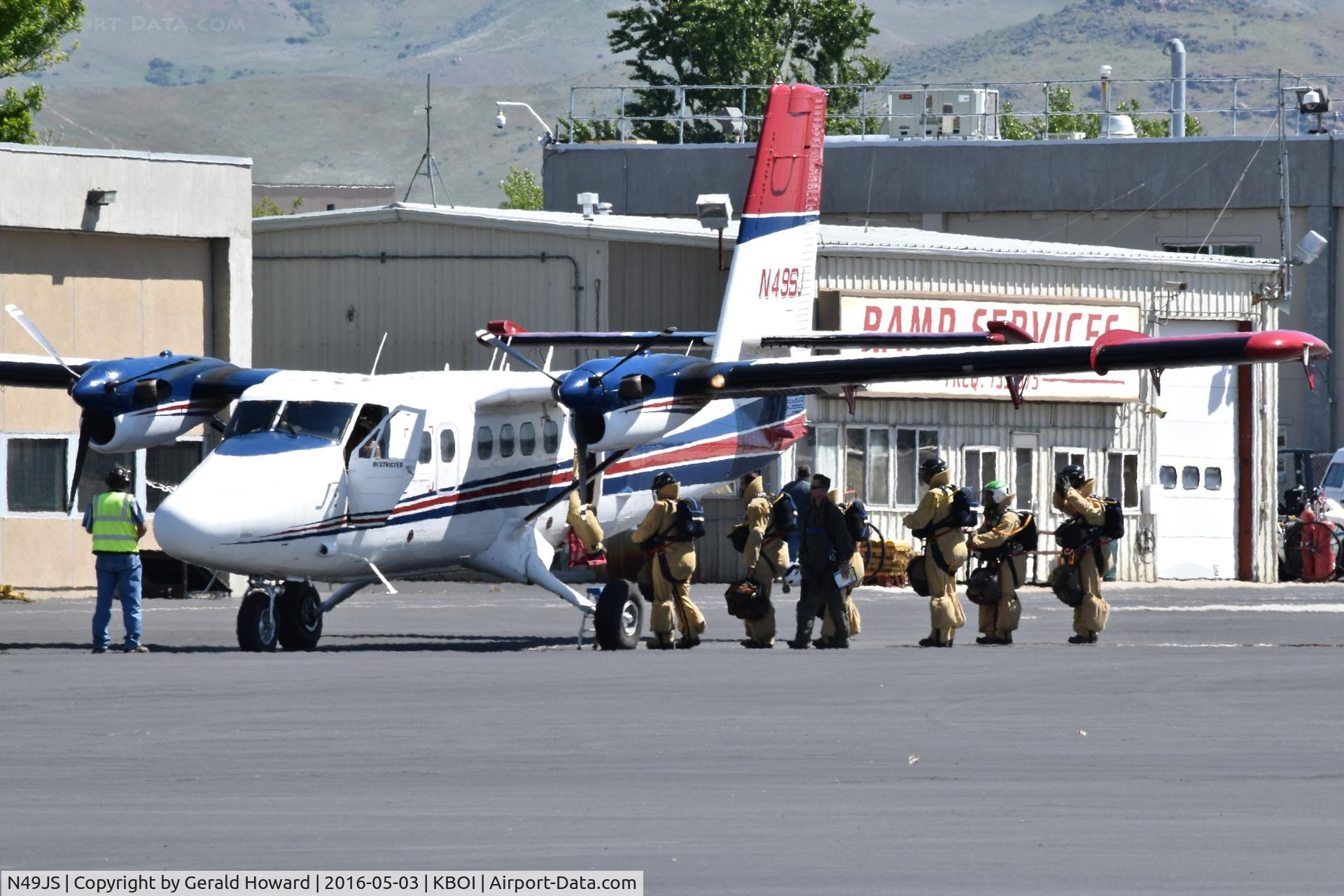 N49JS, 1973 Cessna 182P Skylane C/N 18261975, Smoke jumpers boarding for practice jump on NIFC ramp.
