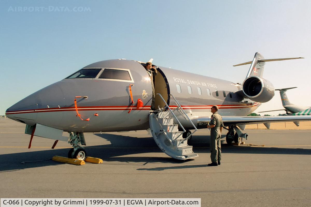 C-066, 1998 Bombardier Challenger 604 (CL-600-2B16) C/N 5366, Early morning drink at RIAT'99. Used by Esk721. Went to civil use as N906TF