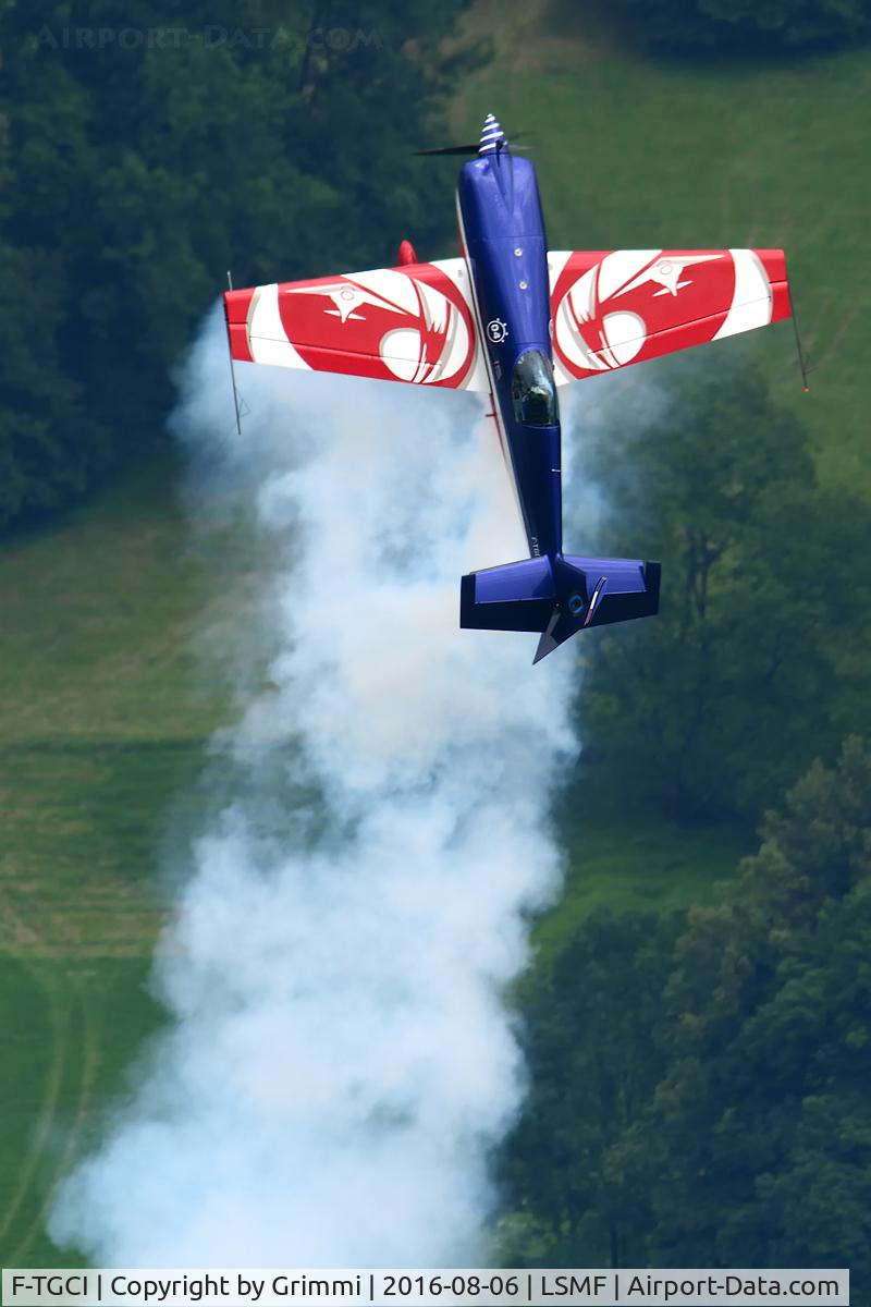 F-TGCI, Extra EA-330SC C/N 04, l’Équipe de Voltige de l’Armée de l’Air with incredible aerobatics in the valley - Zigermeet 2016. And no, it is not an US Team ... those colors belongs to 'la grande nation - la France !'