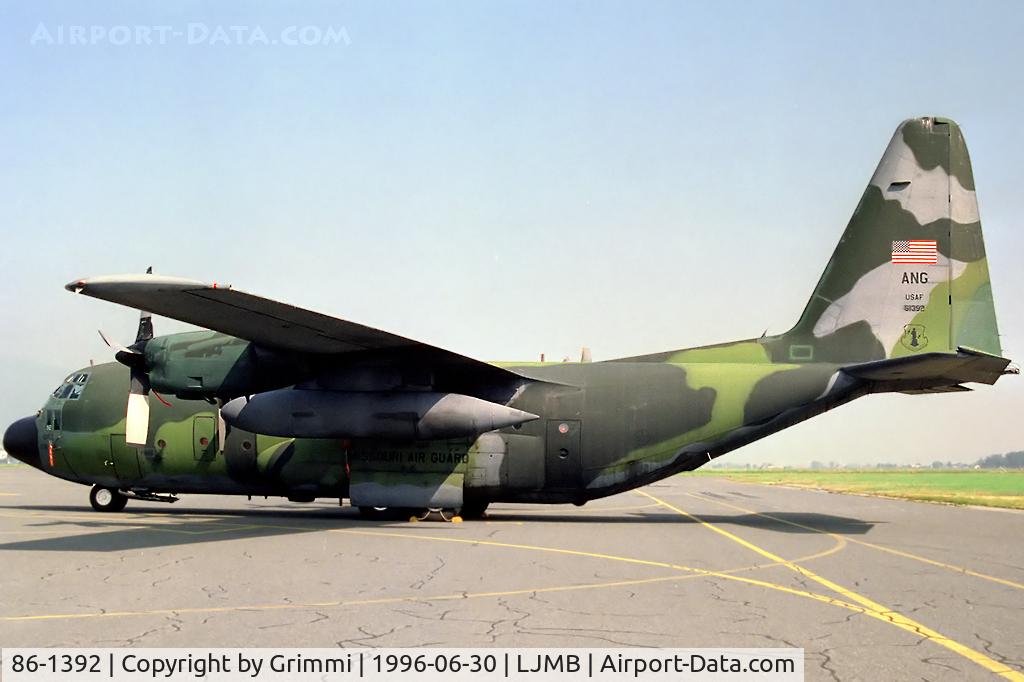 86-1392, 1986 Lockheed C-130H Hercules C/N 382-5095, the biggest visitor of Maribor Airshow 1996 - awaited some repair and belonging to the Missouri ANG. In use as support for Thunderbirds Display Team Europe Tour.