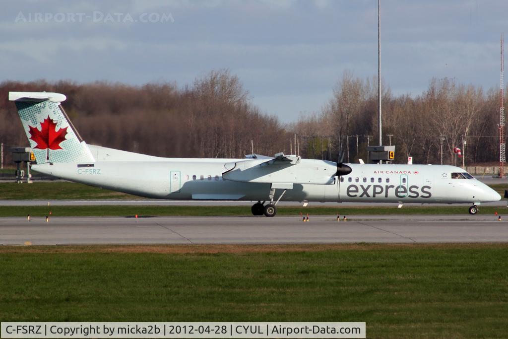 C-FSRZ, 2007 Bombardier DHC-8-402 Dash 8 C/N 4176, Taxiing