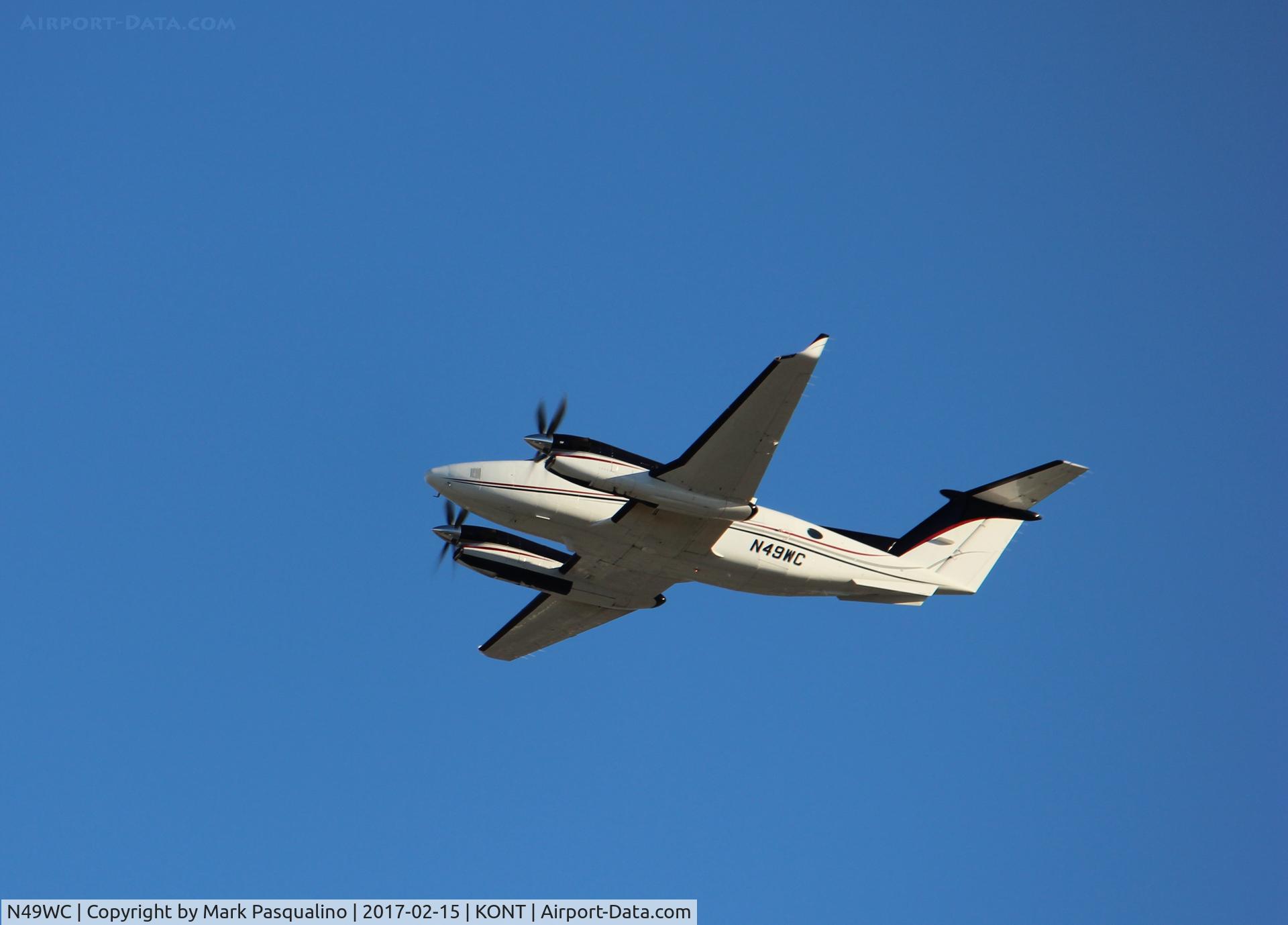 N49WC, 1996 Raytheon Aircraft Company B300 C/N FL-144, Raytheon B300