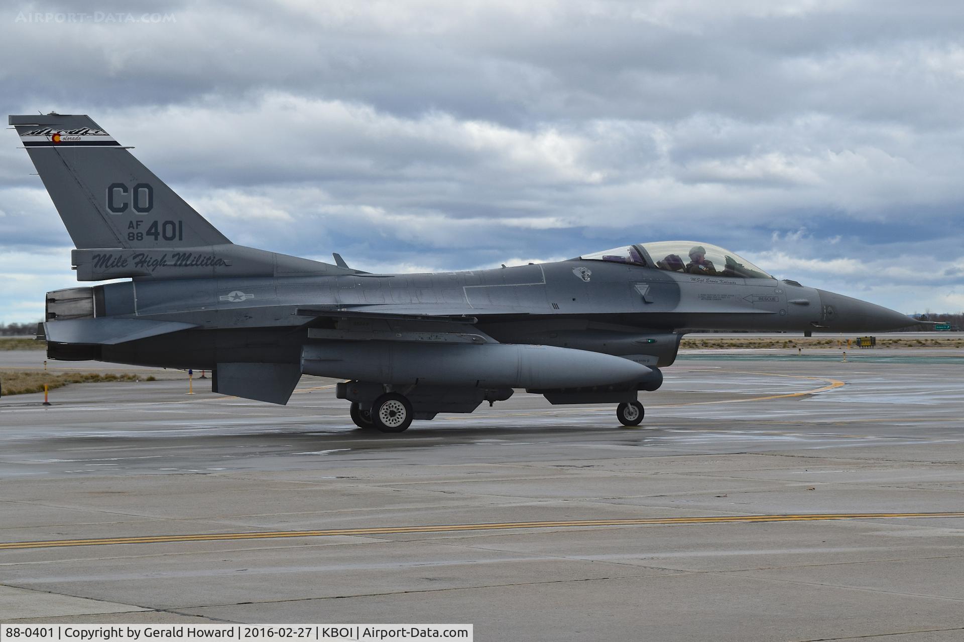 88-0401, 1988 General Dynamics F-16C Fighting Falcon C/N 5C-615, Taxing to RWY 28L.  120th Fighter Sq.,“Mile High Militia”, 140th Wing,Colorado Air National Guard