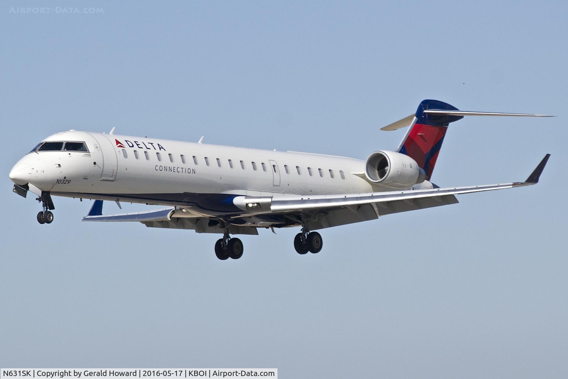 N631SK, 2011 Bombardier CRJ-700 (CL-600-2C10) Regional Jet C/N 10329, Landing RWY 10L.