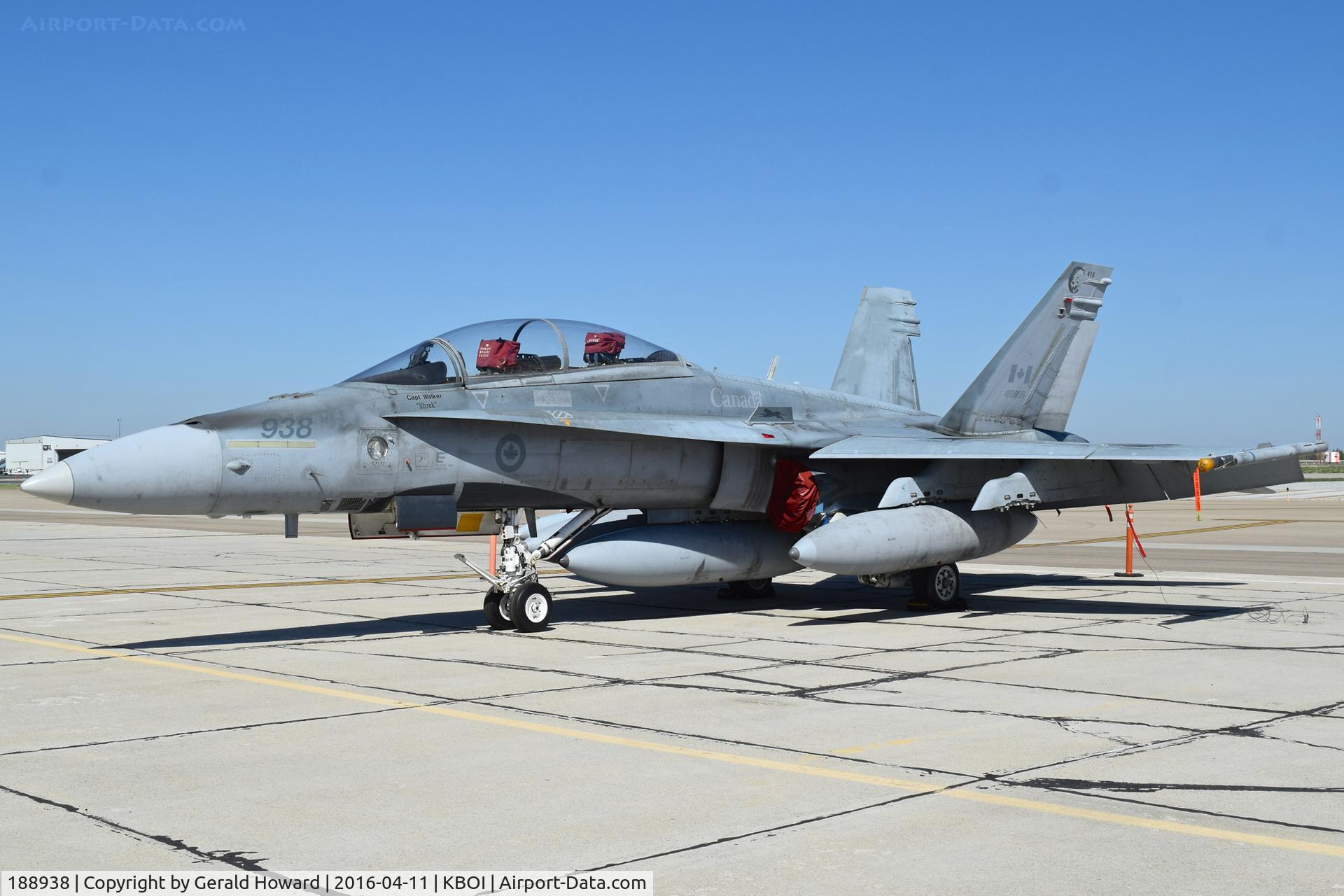188938, 1988 McDonnell Douglas CF-188B Hornet C/N 738/B109, Parked on south ramp. 410 Sq., Cold Lake, Alberta, Canada.