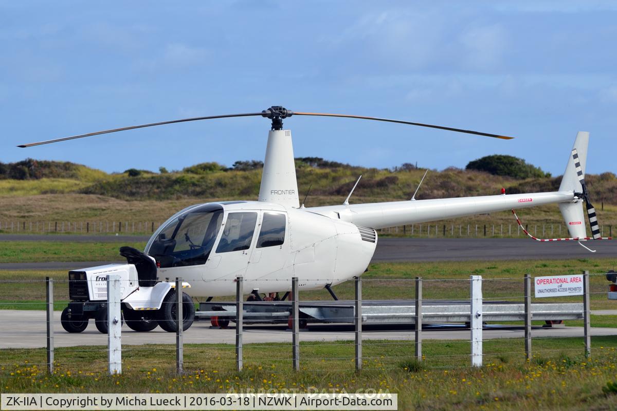 ZK-IIA, Robinson R44 II C/N 10135, At Whakatane