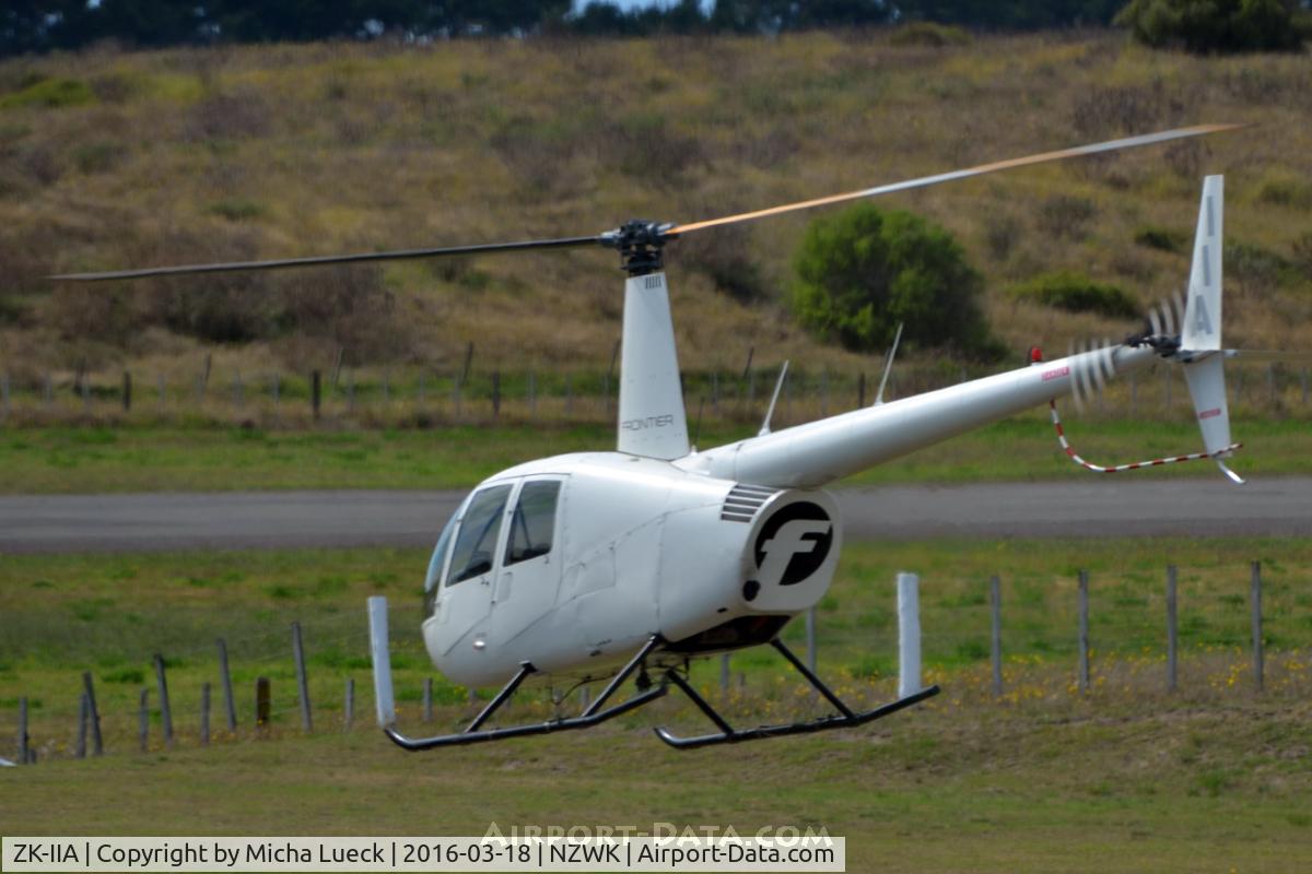 ZK-IIA, Robinson R44 II C/N 10135, At Whakatane