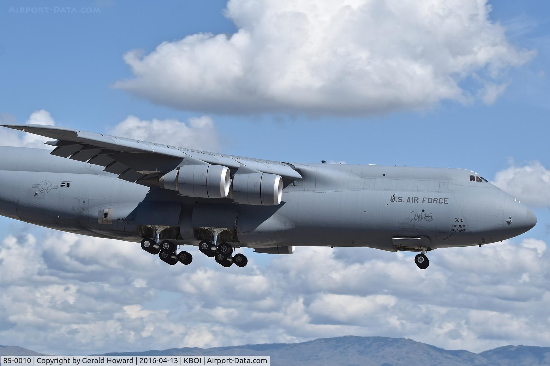 85-0010, 1985 Lockheed C-5M Super Galaxy C/N 500-0096, Landing RWY 10R. 60th AMW, Travis AFB, CA.