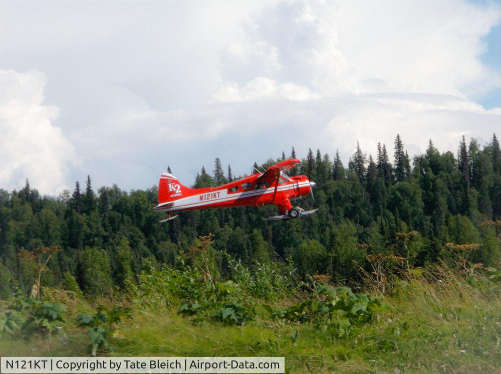 N121KT, 1958 De Havilland Canada DHC-2 Beaver Mk.1 (L20A) C/N 1407, N121KT taking off from K2 aviation.