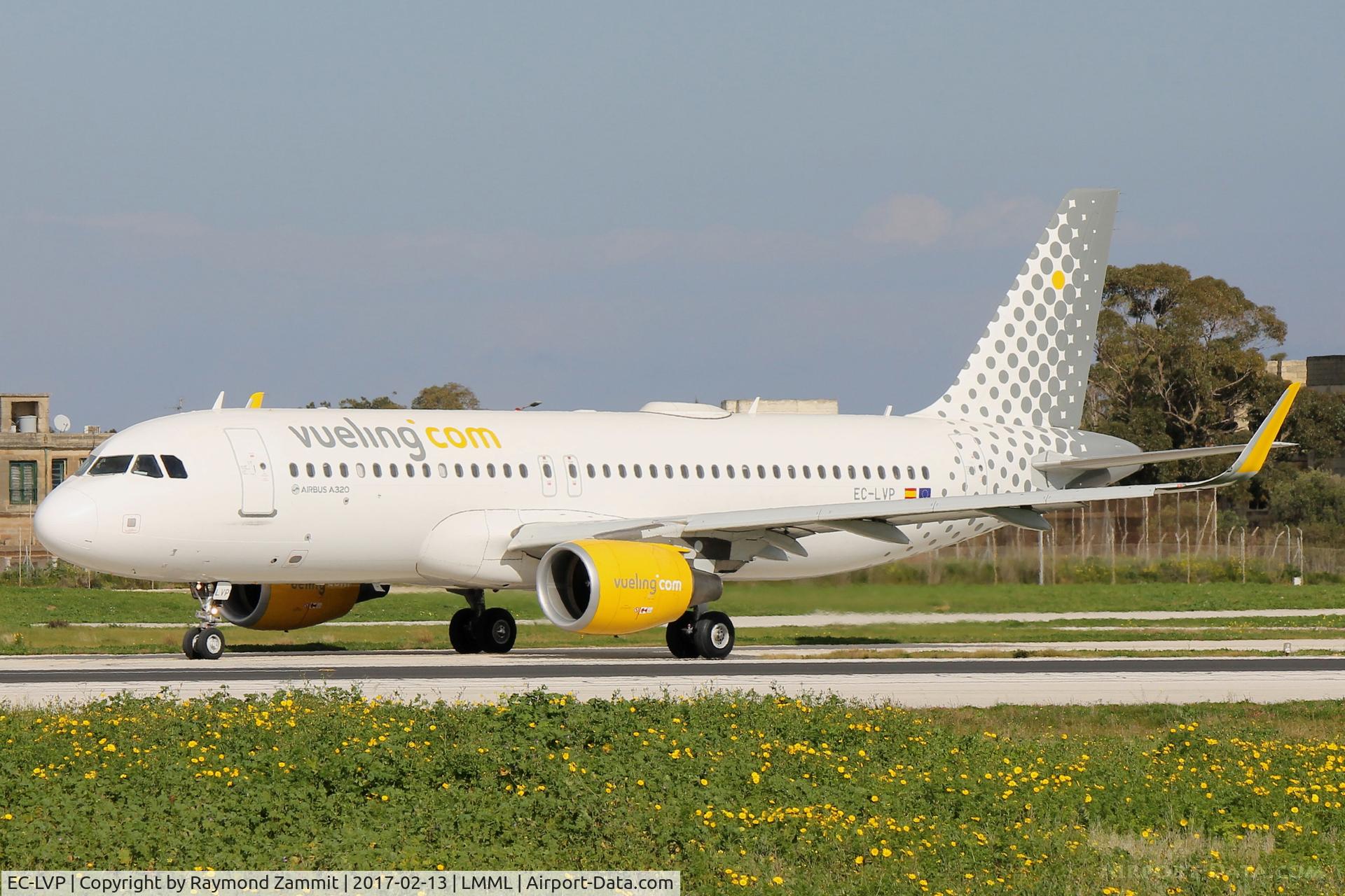 EC-LVP, 2013 Airbus A320-214 C/N 5587, A320 EC-LVP Vueling