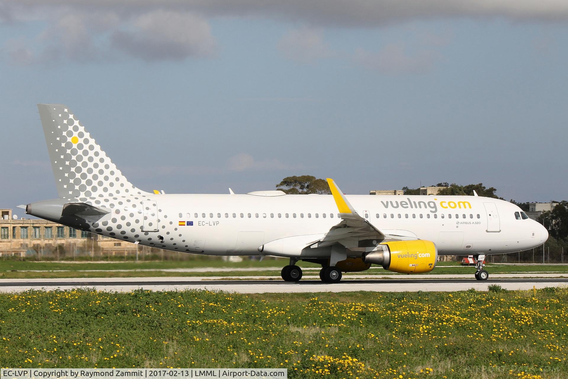 EC-LVP, 2013 Airbus A320-214 C/N 5587, A320 EC-LVP Vueling