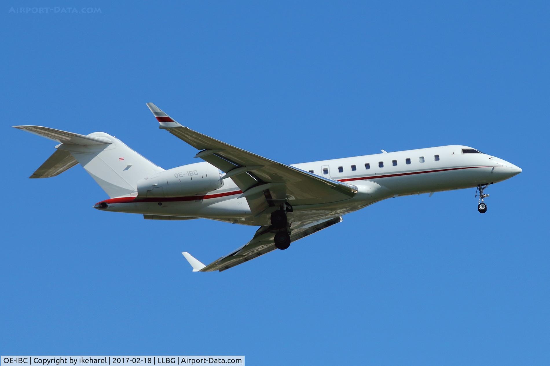 OE-IBC, 2007 Bombardier BD-700-1A11 Global 5000 C/N 9269, Just before landing on runway 12.