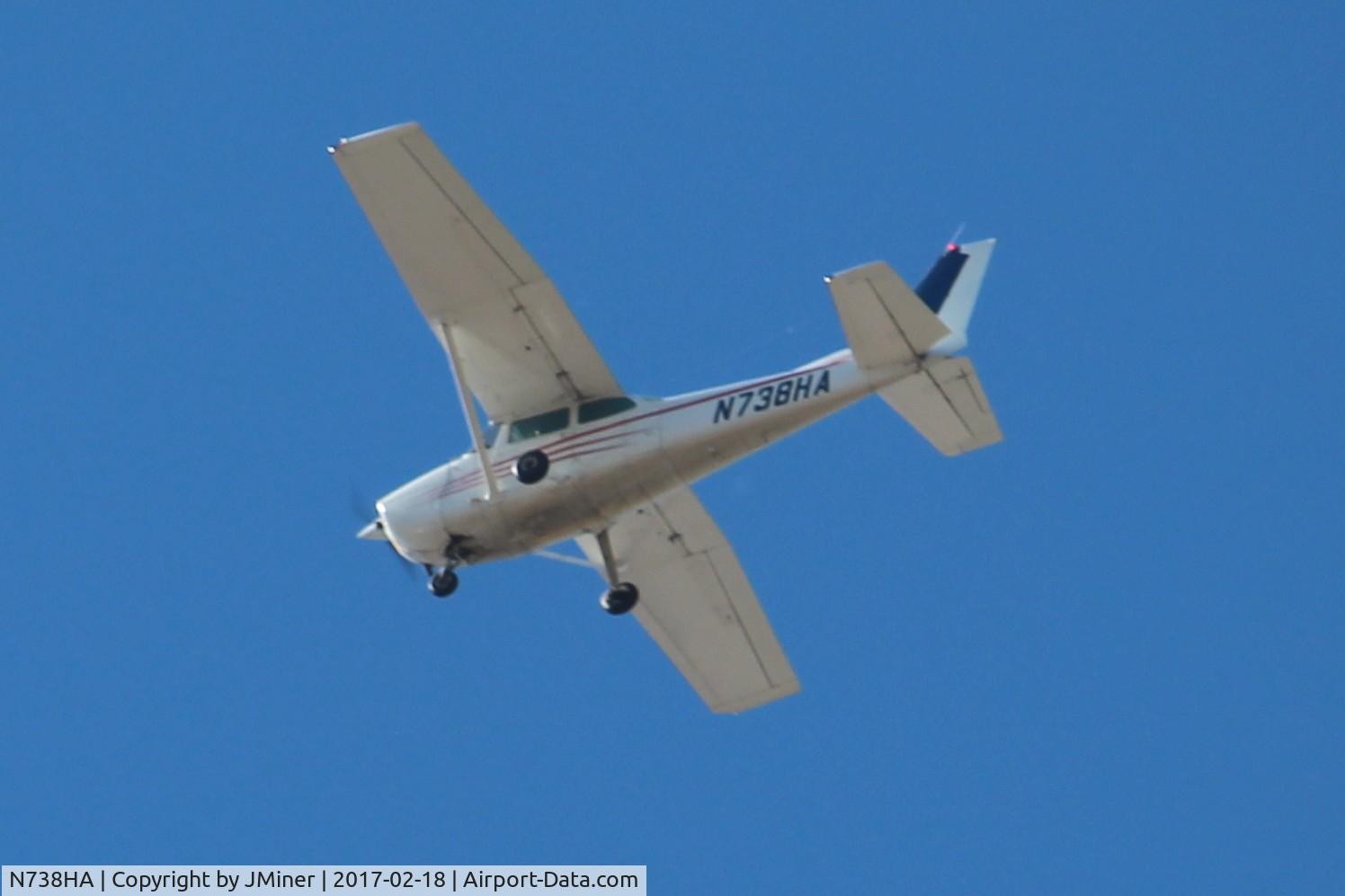 N738HA, 1977 Cessna 172N C/N 17269979, Flying over Elgin IL.