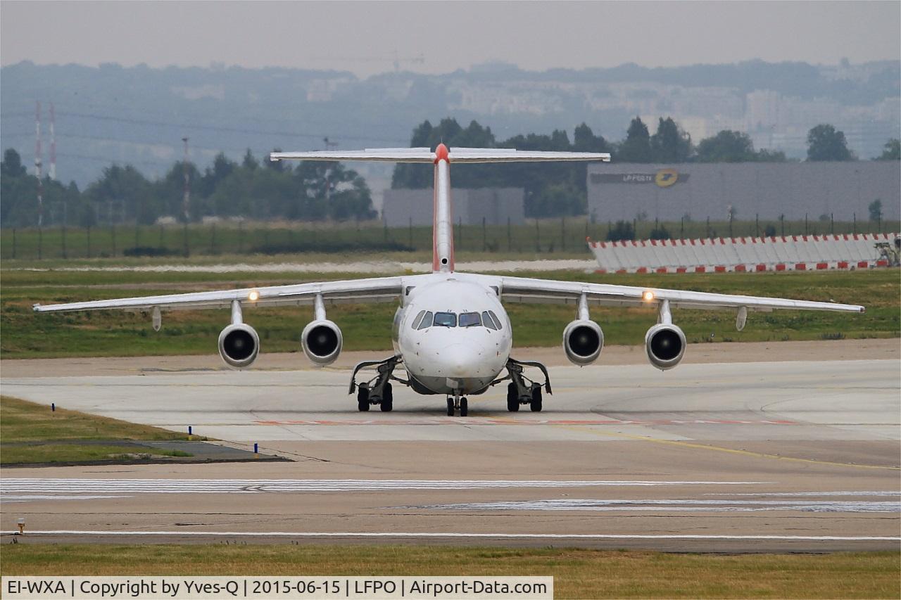 EI-WXA, 1997 British Aerospace Avro 146-RJ85A C/N E2310, British Aerospace RJ85A, Holding point rwy 08, Paris-Orly airport (LFPO-ORY)